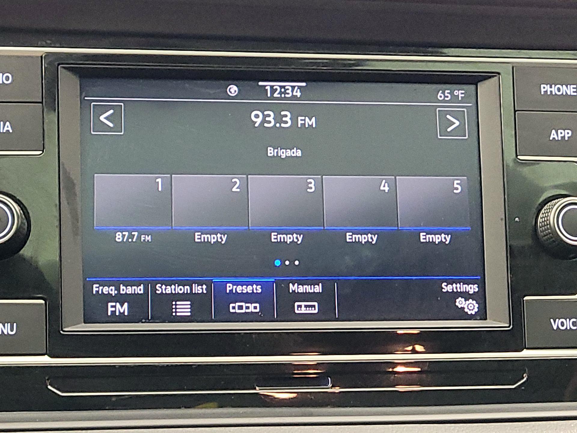 Thumbnail: 2024 Volkswagen Jetta - 15