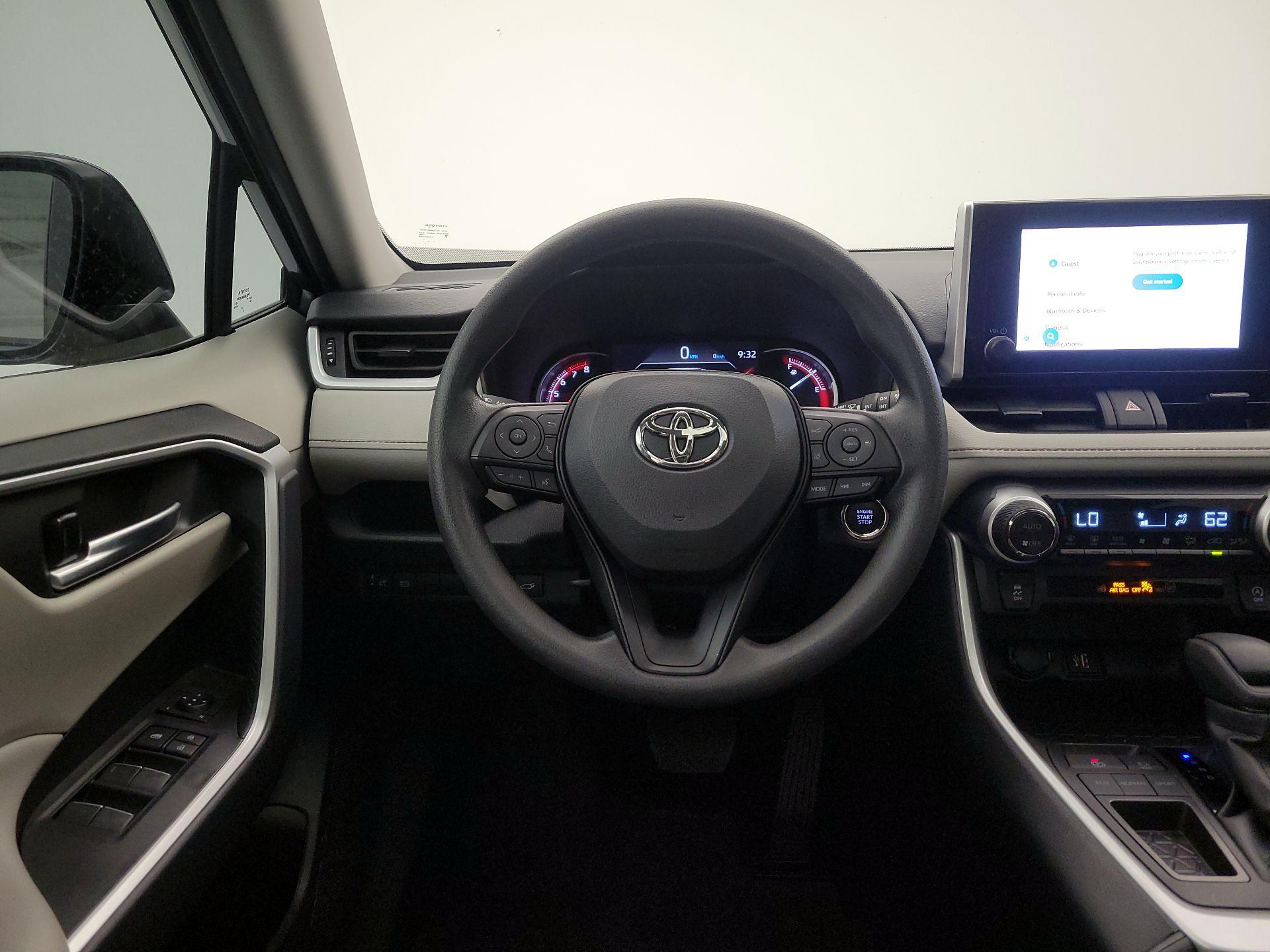 Thumbnail: 2024 Toyota RAV4 - 10