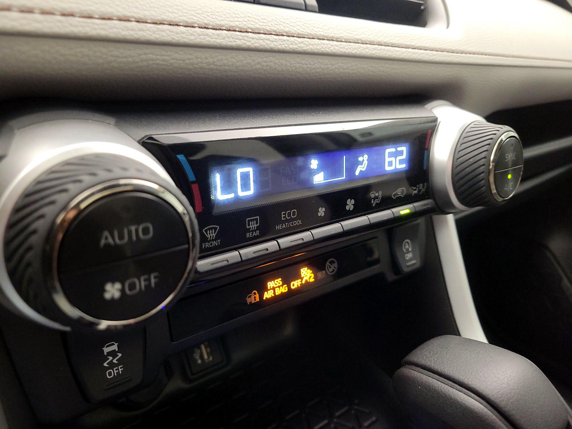 Thumbnail: 2024 Toyota RAV4 - 16