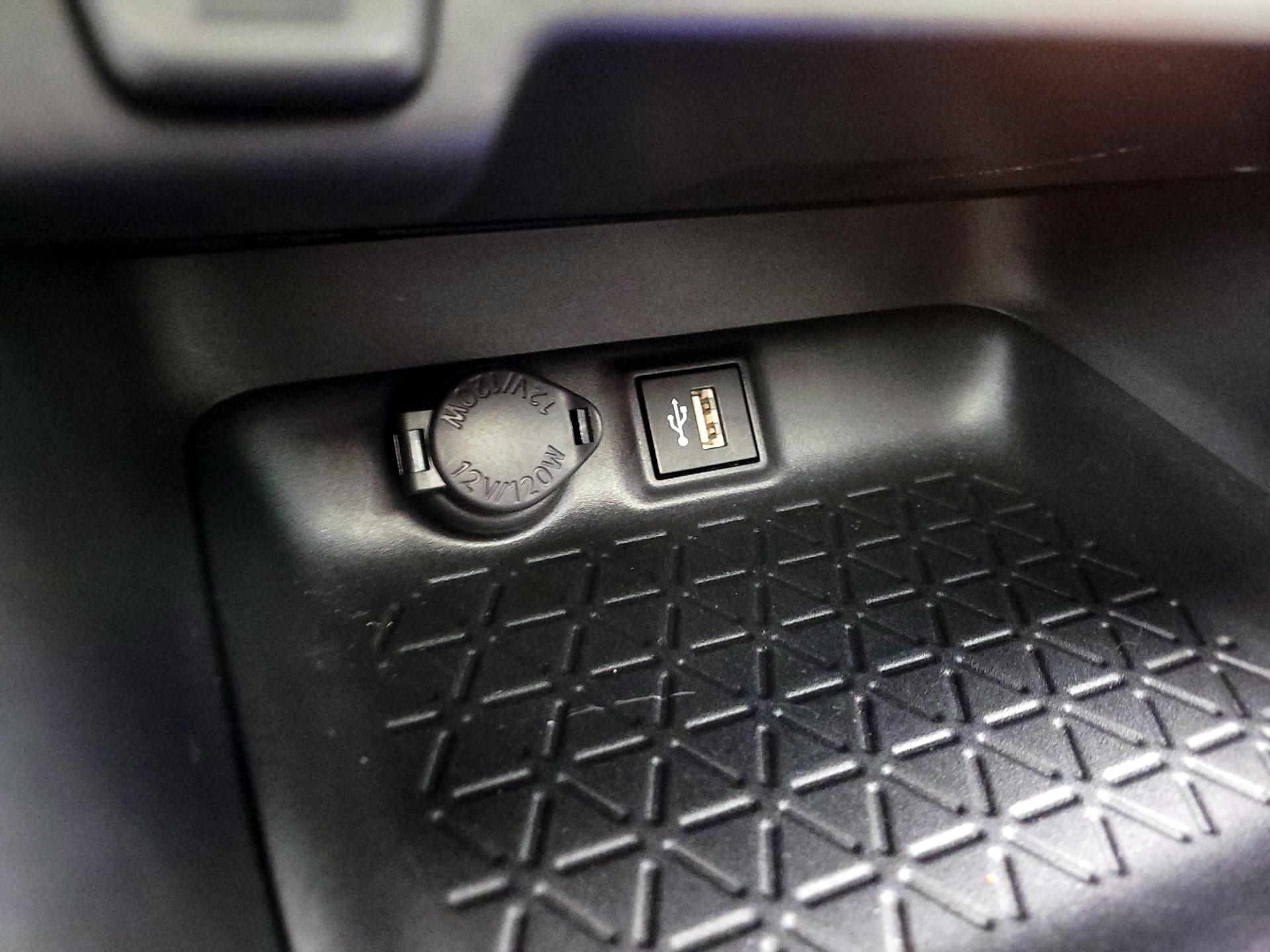 Thumbnail: 2024 Toyota RAV4 - 18