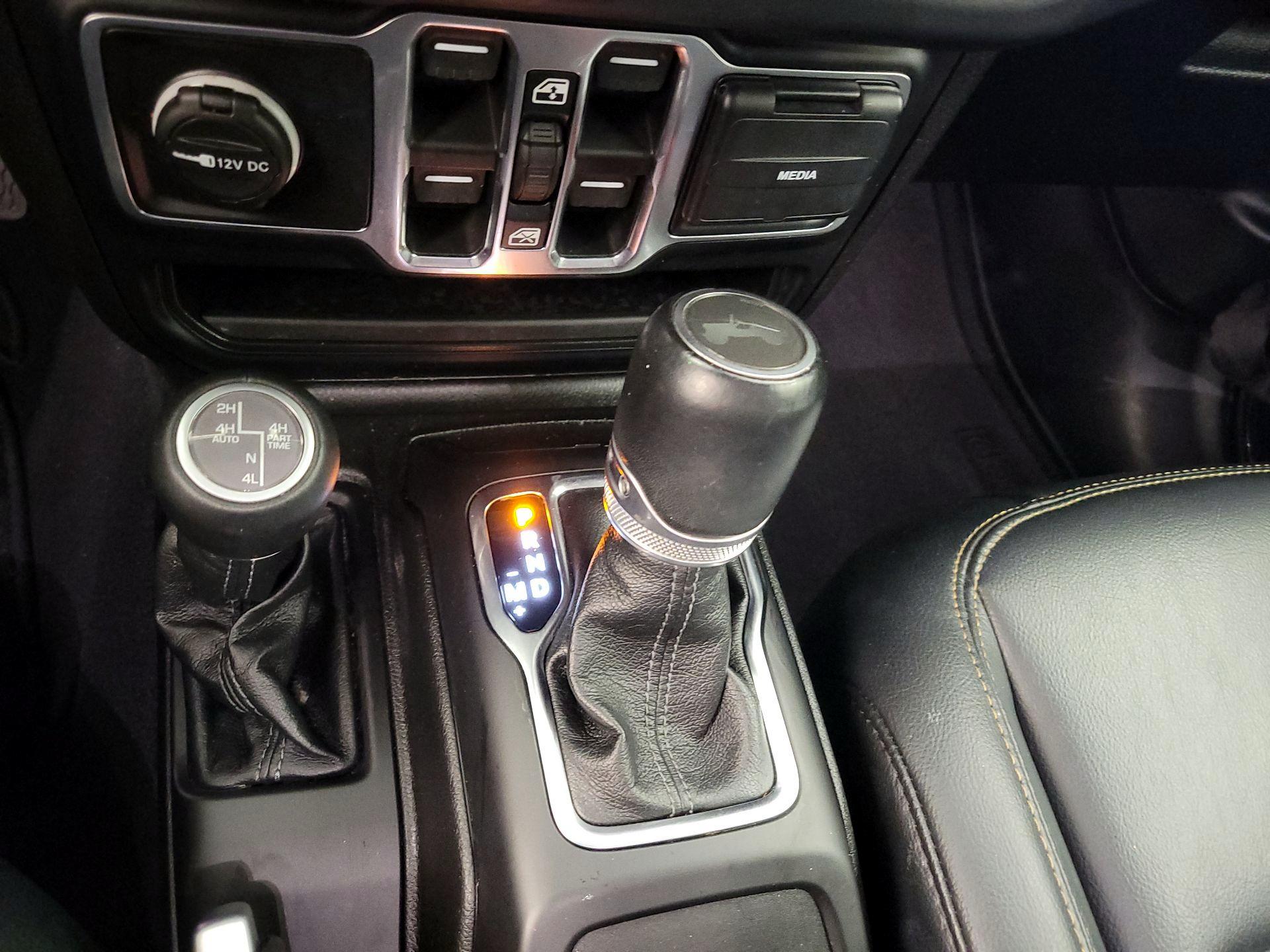 Thumbnail: 2024 Jeep Wrangler - 17