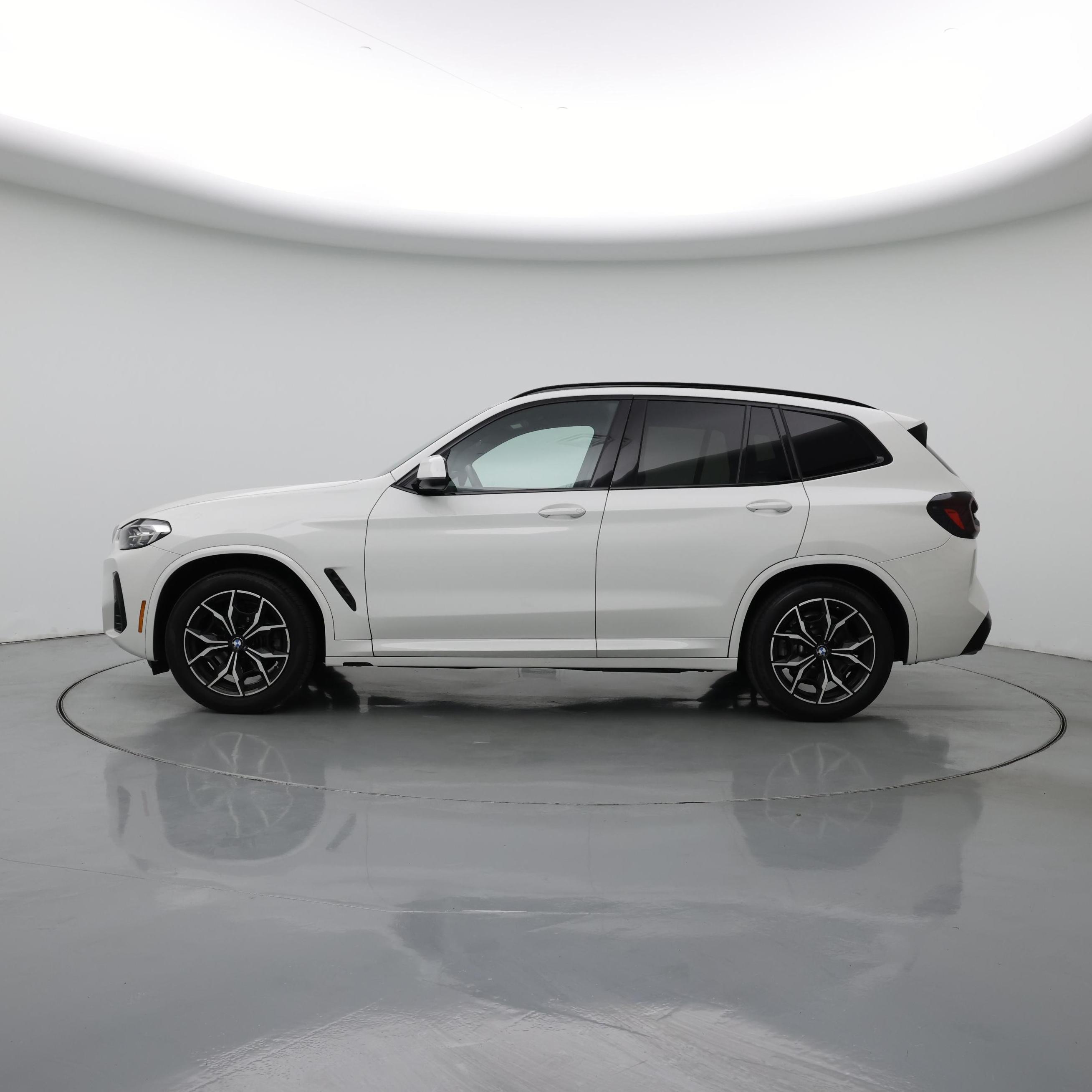 Thumbnail: 2023 BMW X3 - 3