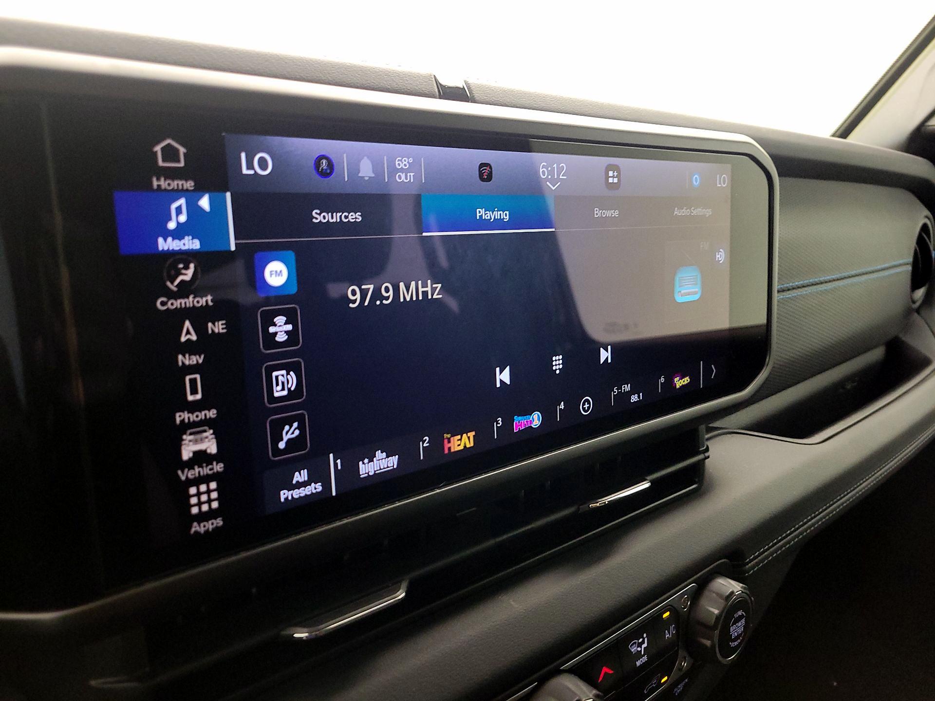 Thumbnail: 2024 Jeep Wrangler - 16