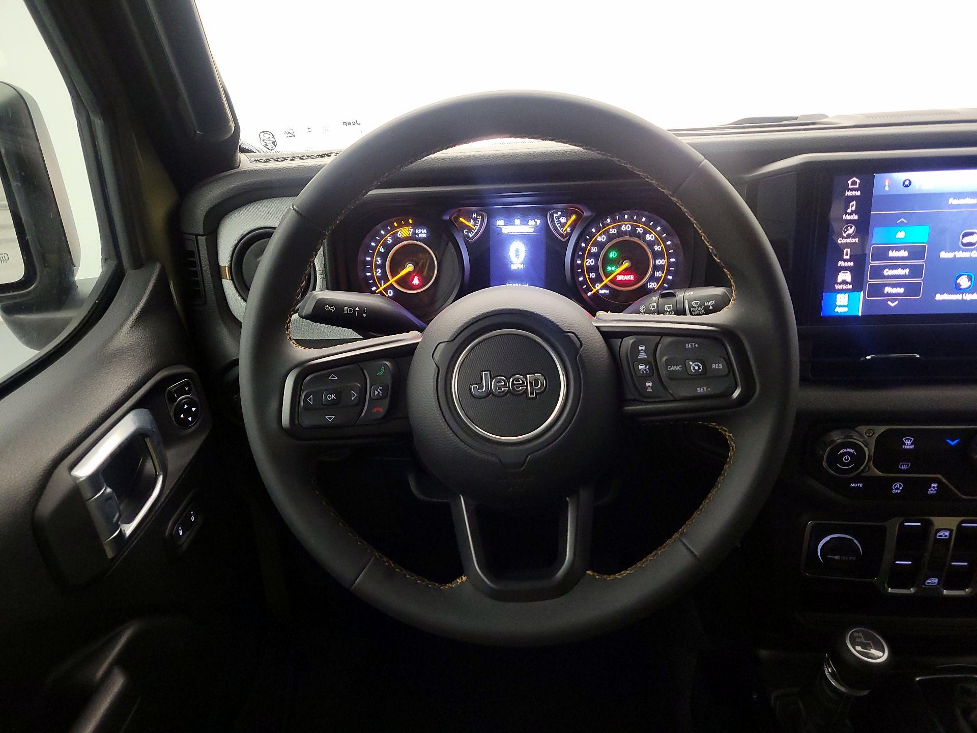 Thumbnail: 2025 Jeep Wrangler - 10