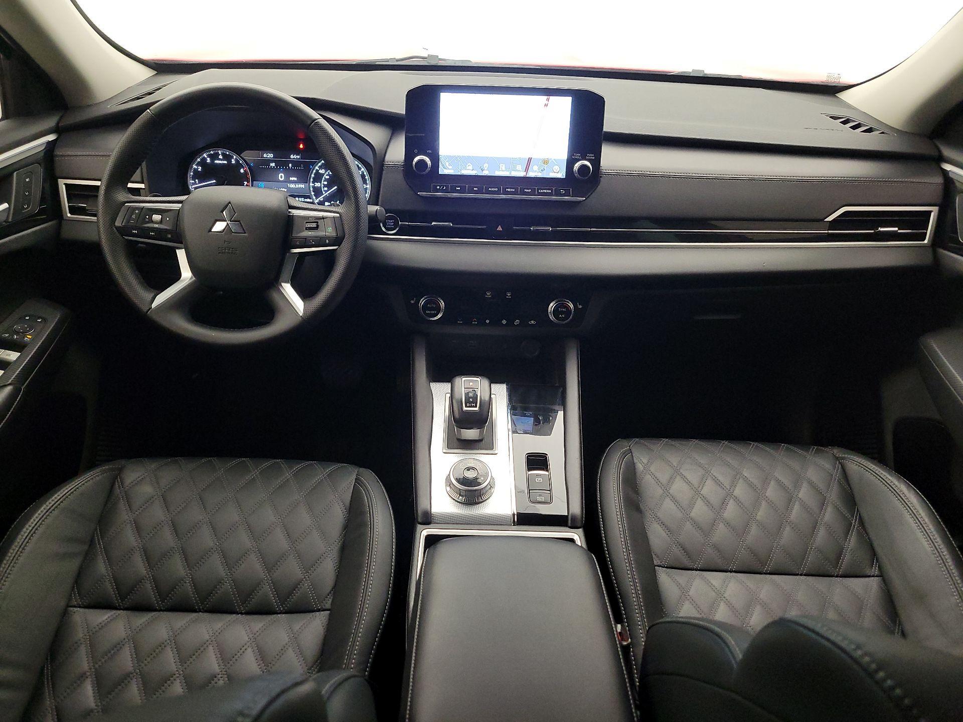 Thumbnail: 2022 Mitsubishi Outlander - 9