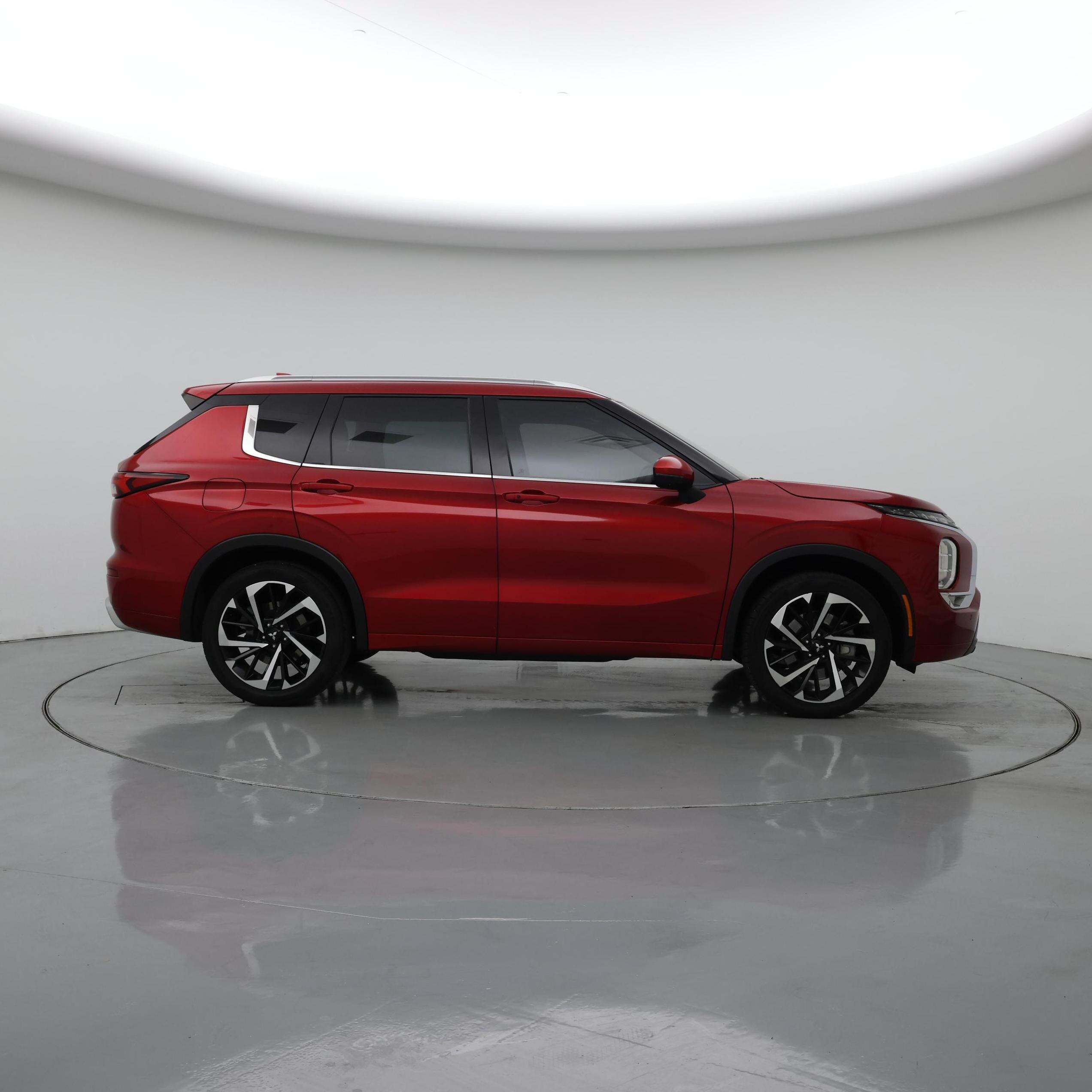 Thumbnail: 2022 Mitsubishi Outlander - 7