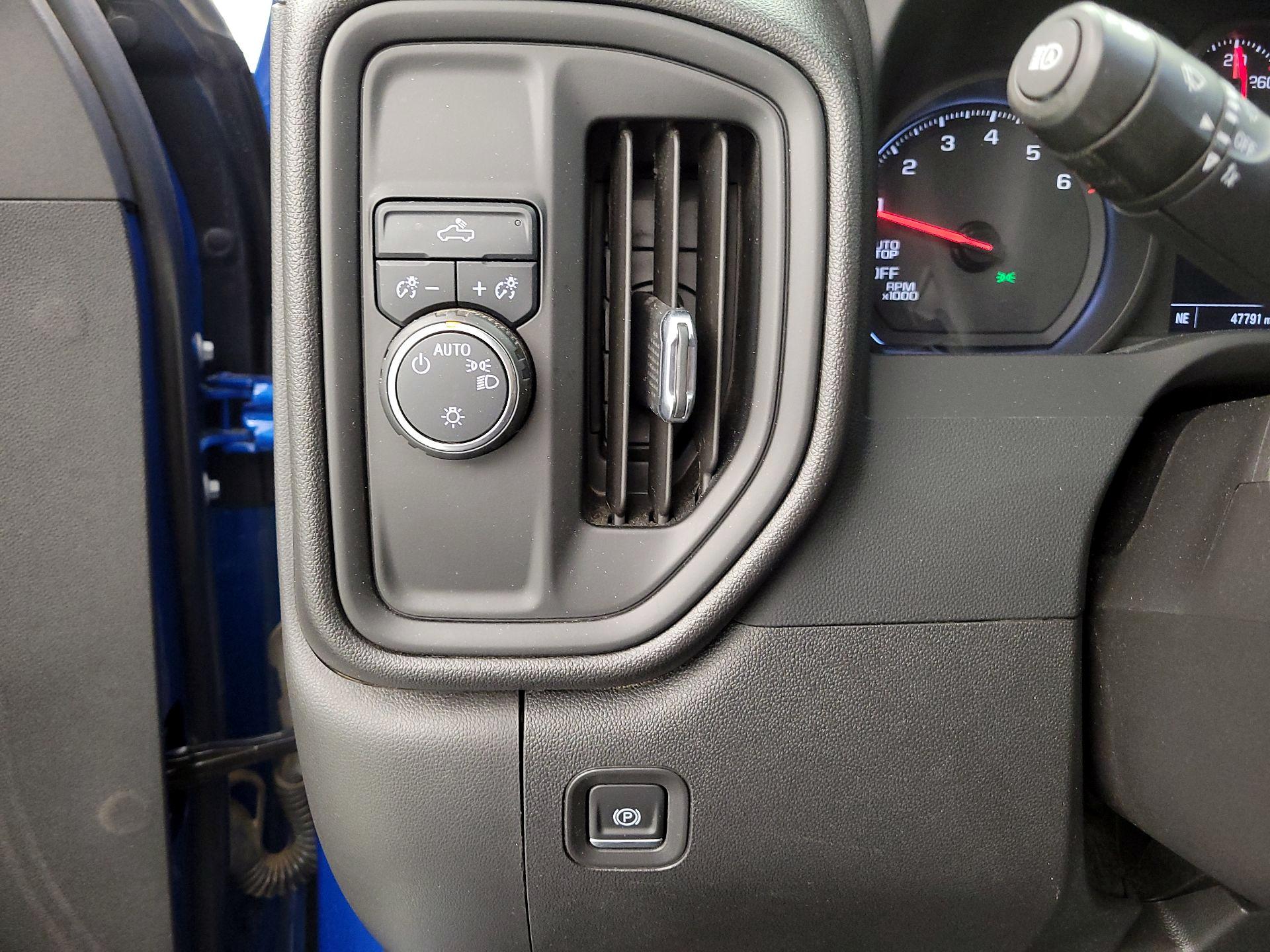 Thumbnail: 2022 Chevrolet Silverado 1500 - 13