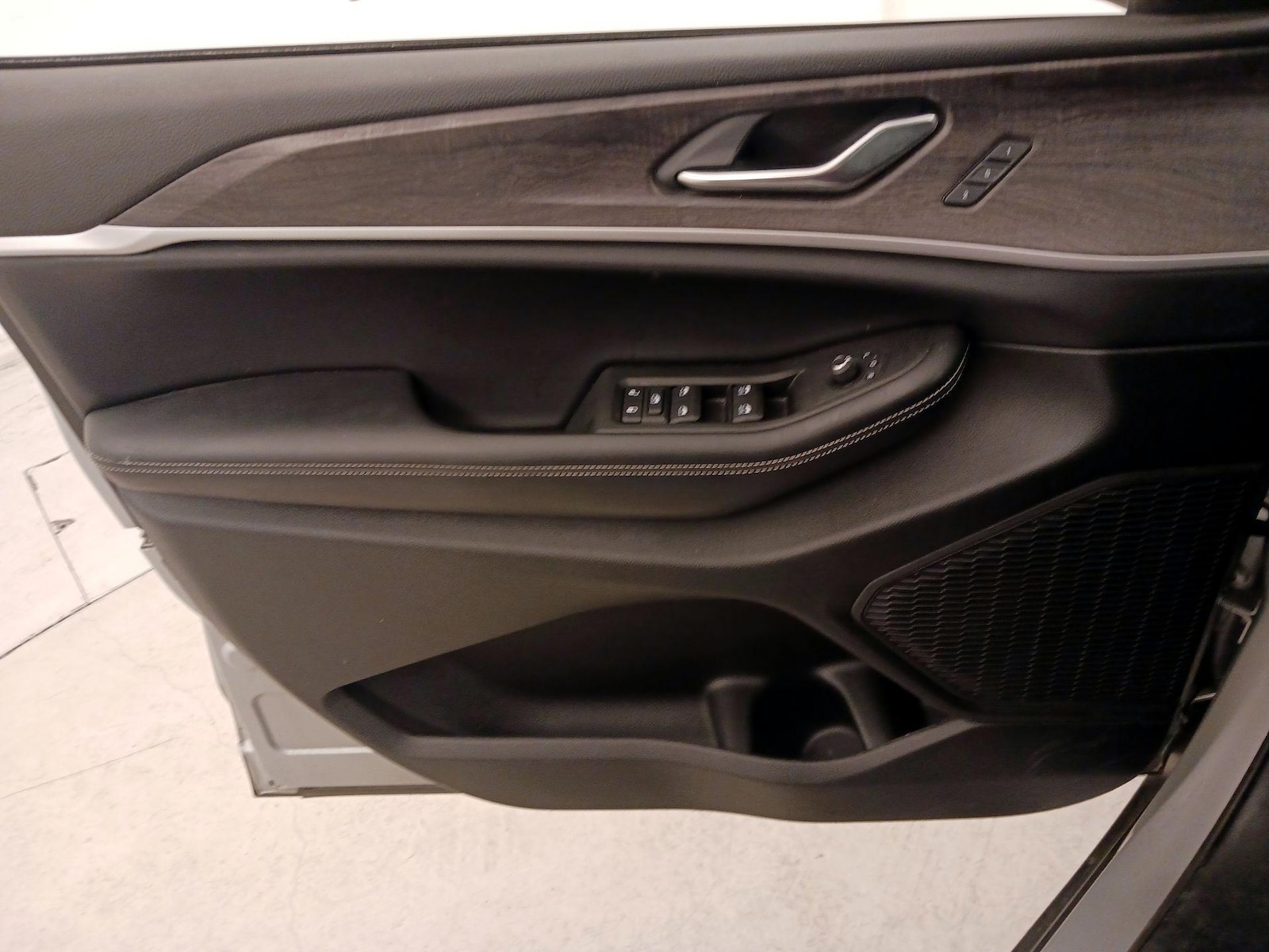 2025 Jeep Grand Cherokee Limited - Photo 13