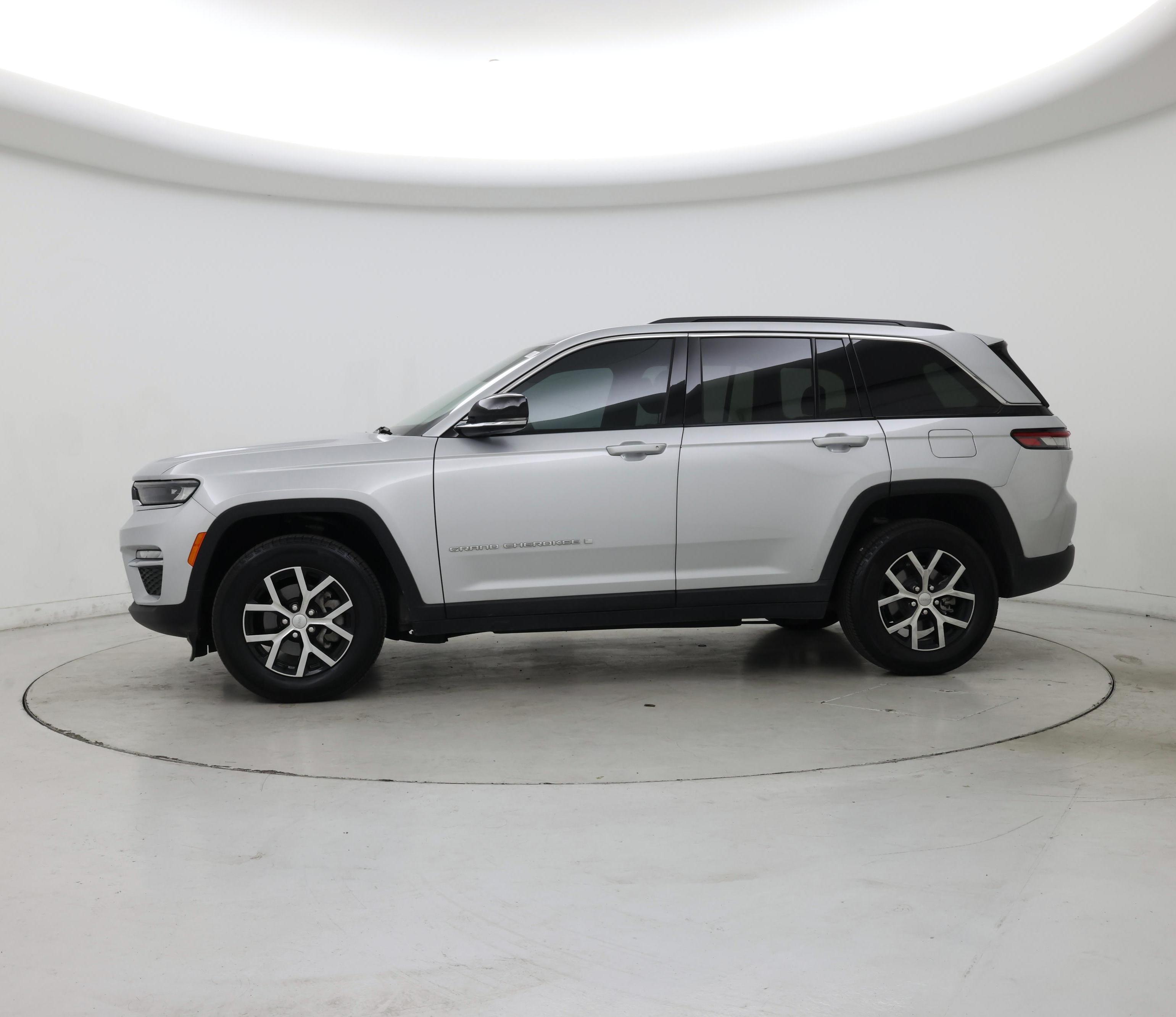 Thumbnail: 2025 Jeep Grand Cherokee - 3