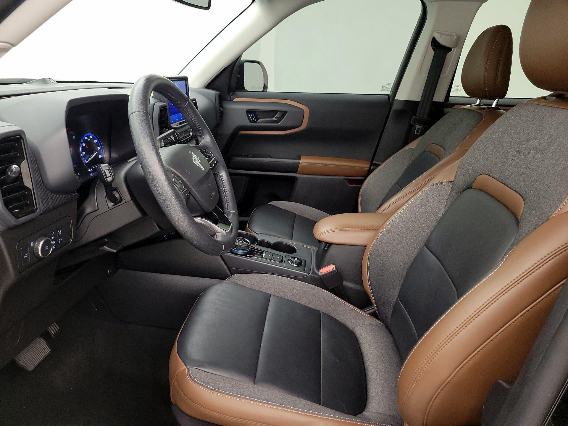 Thumbnail: 2022 Ford Bronco Sport - 11