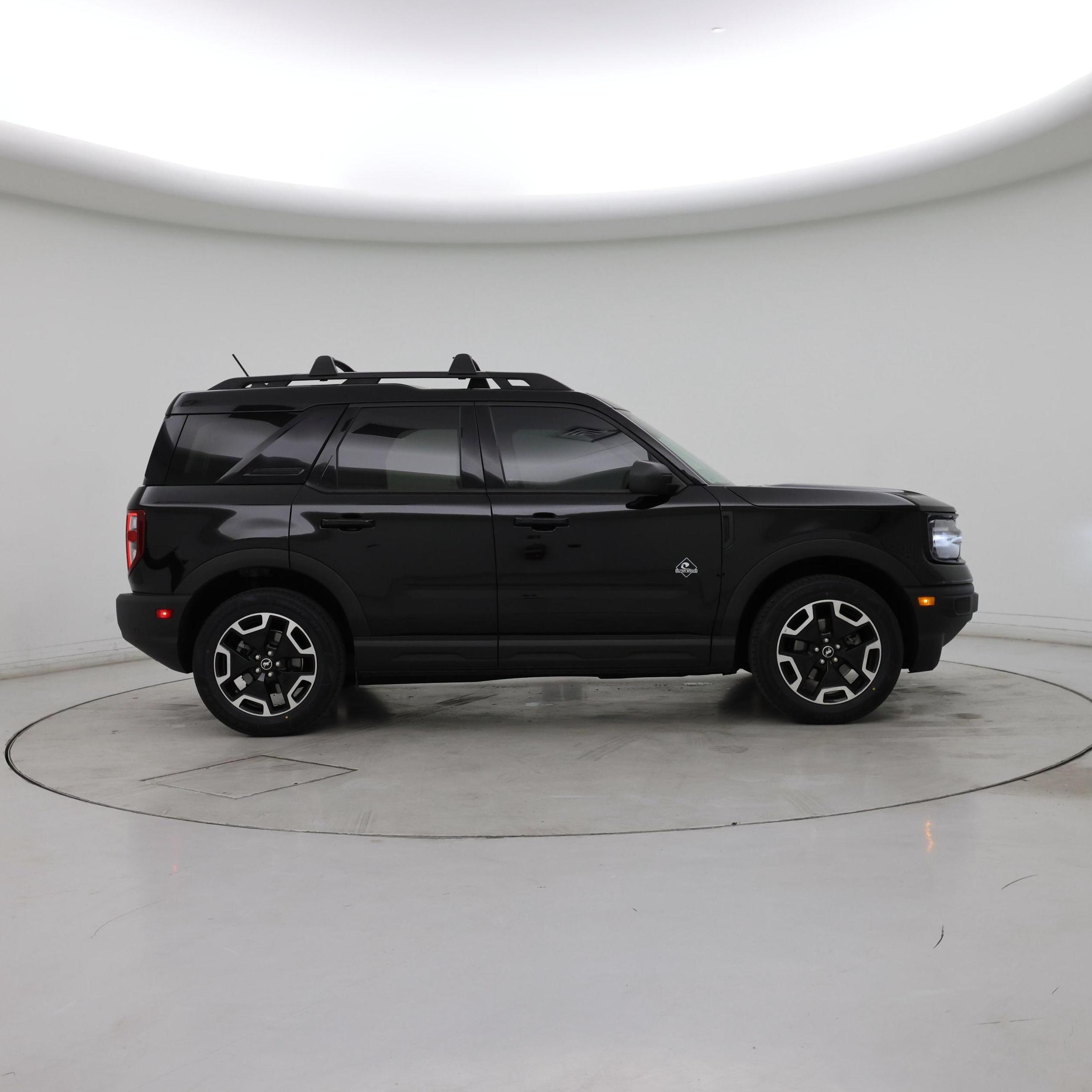 Thumbnail: 2022 Ford Bronco Sport - 7