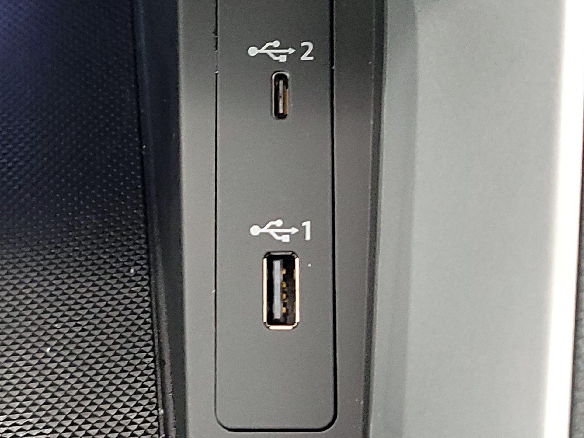 Thumbnail: 2021 Audi Q3 - 18