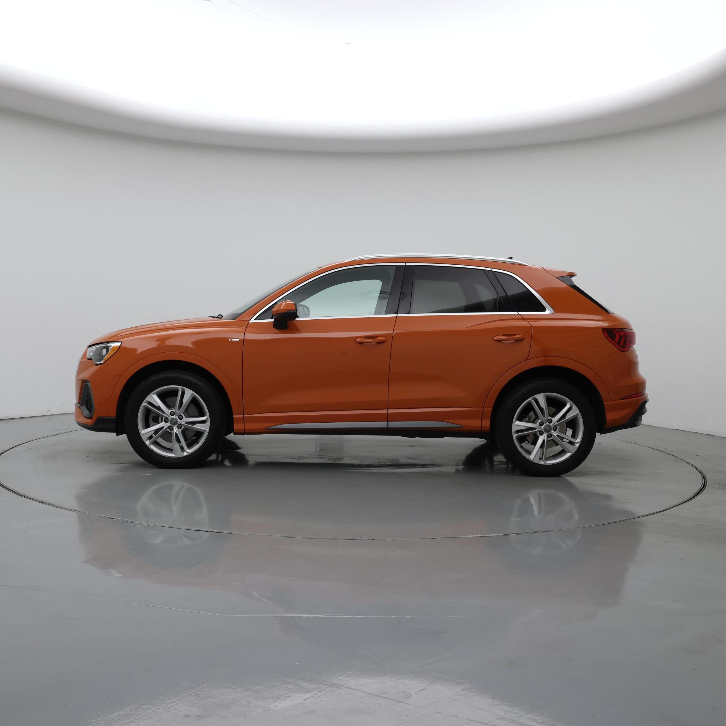 Thumbnail: 2021 Audi Q3 - 3