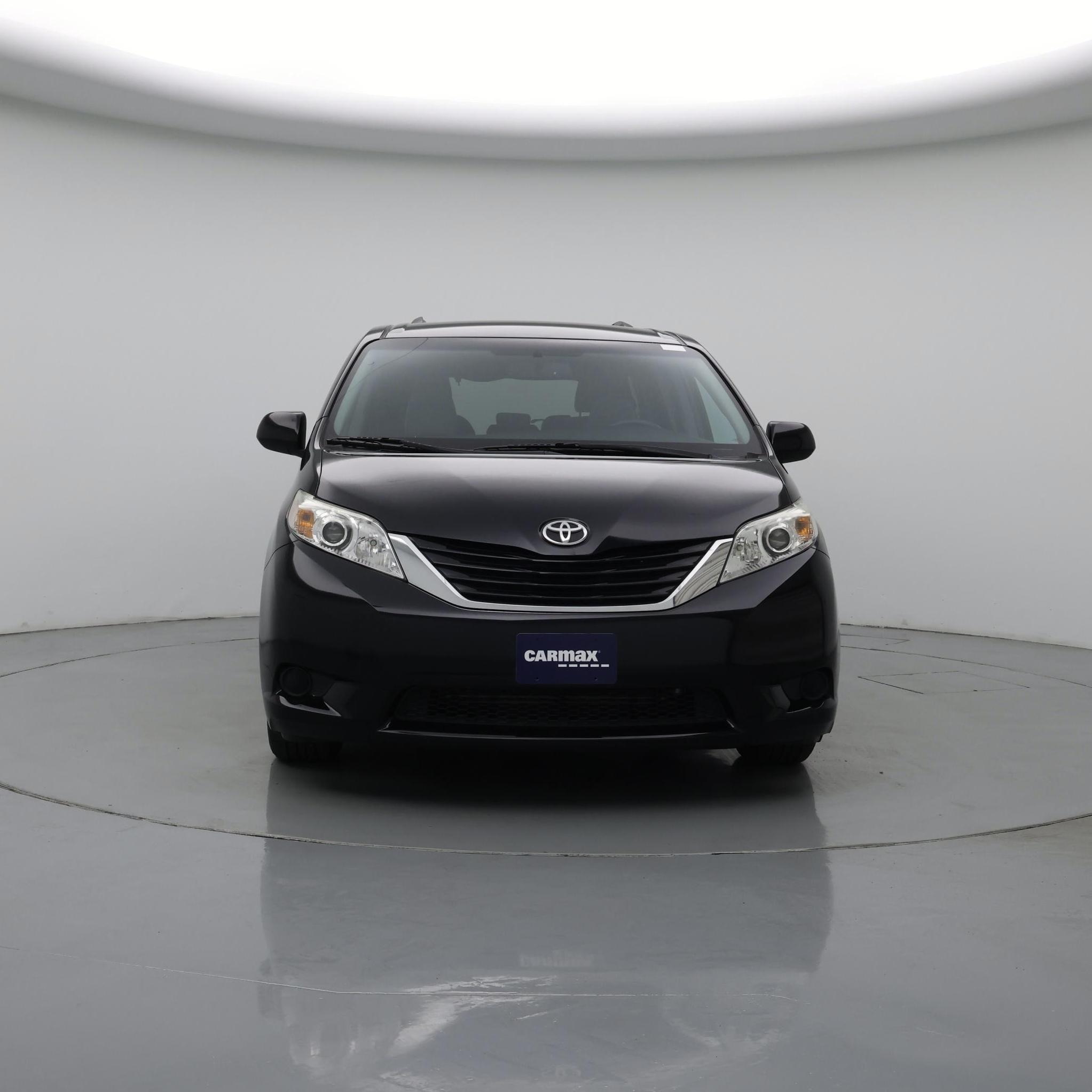 Thumbnail: 2017 Toyota Sienna - 5