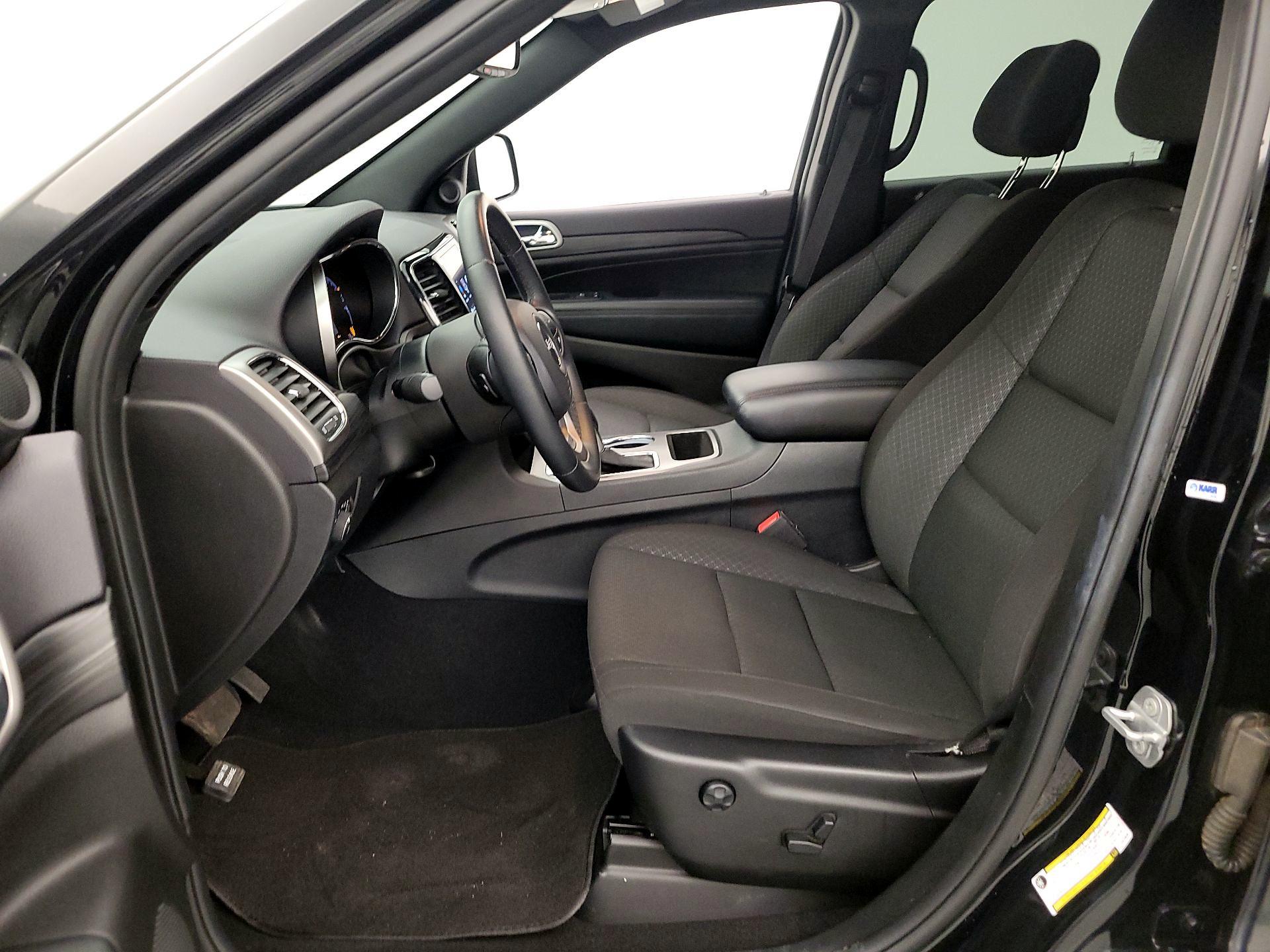 Thumbnail: 2020 Jeep Grand Cherokee - 11