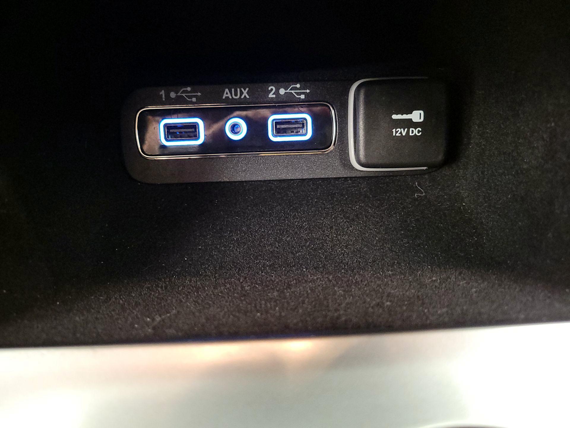 Thumbnail: 2020 Jeep Grand Cherokee - 19