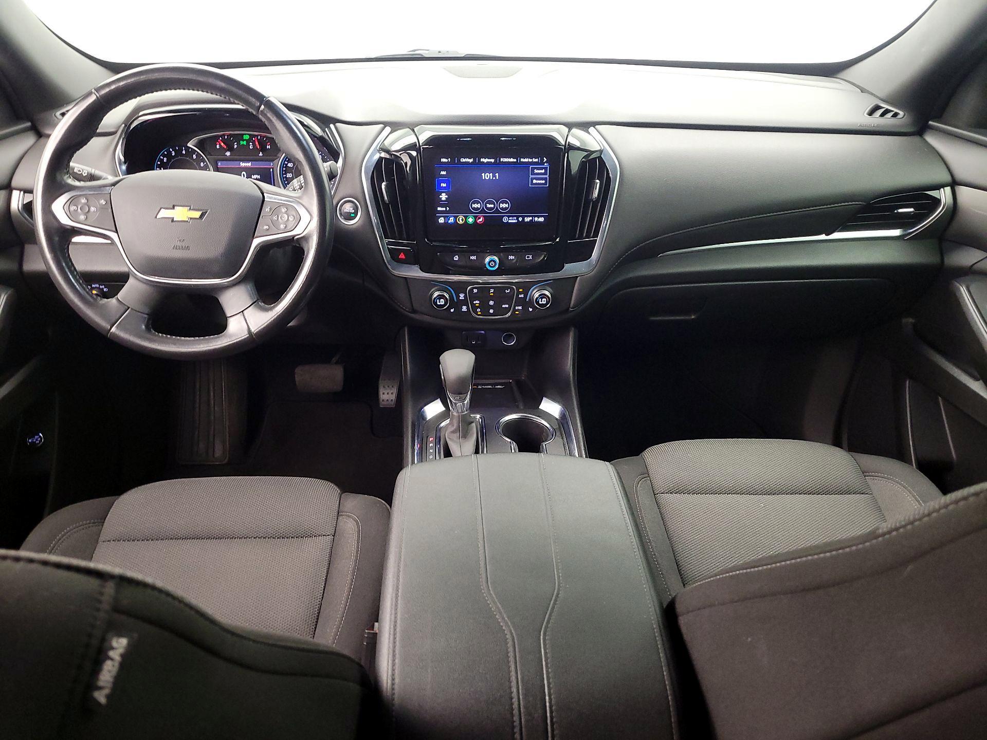 Thumbnail: 2022 Chevrolet Traverse - 9