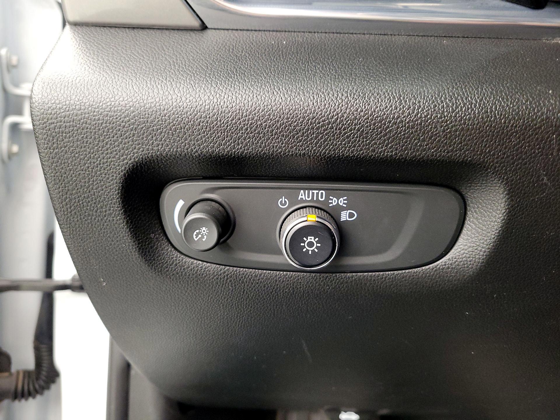 Thumbnail: 2022 Chevrolet Traverse - 13