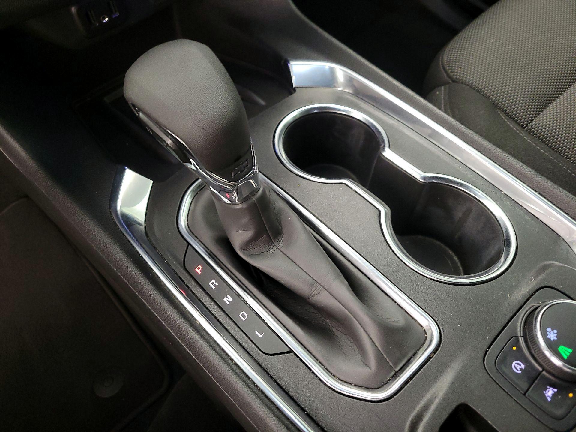 Thumbnail: 2022 Chevrolet Traverse - 17