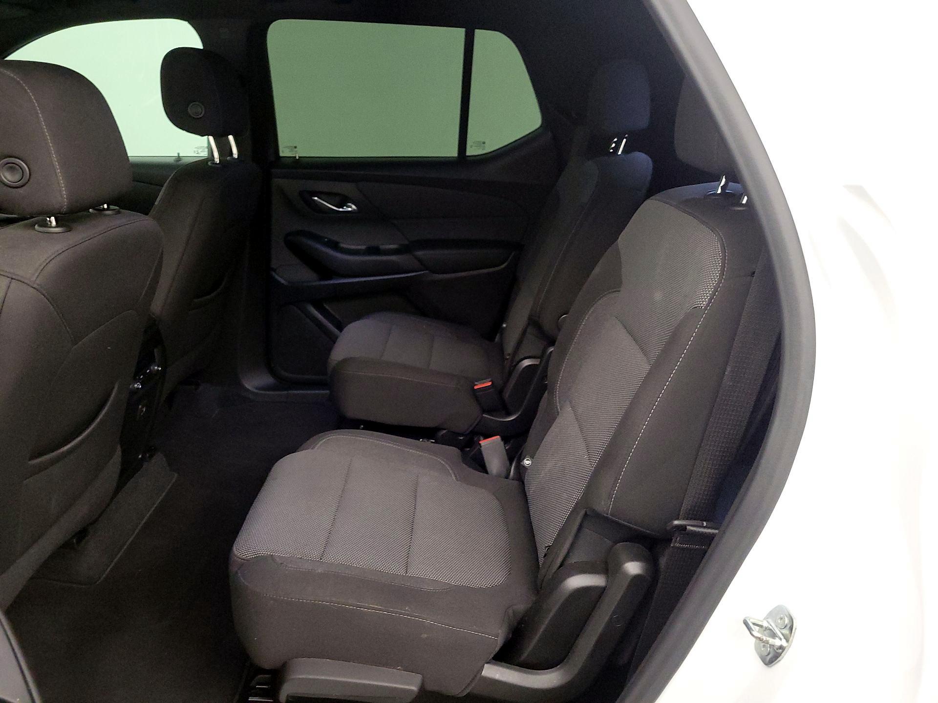 Thumbnail: 2022 Chevrolet Traverse - 19