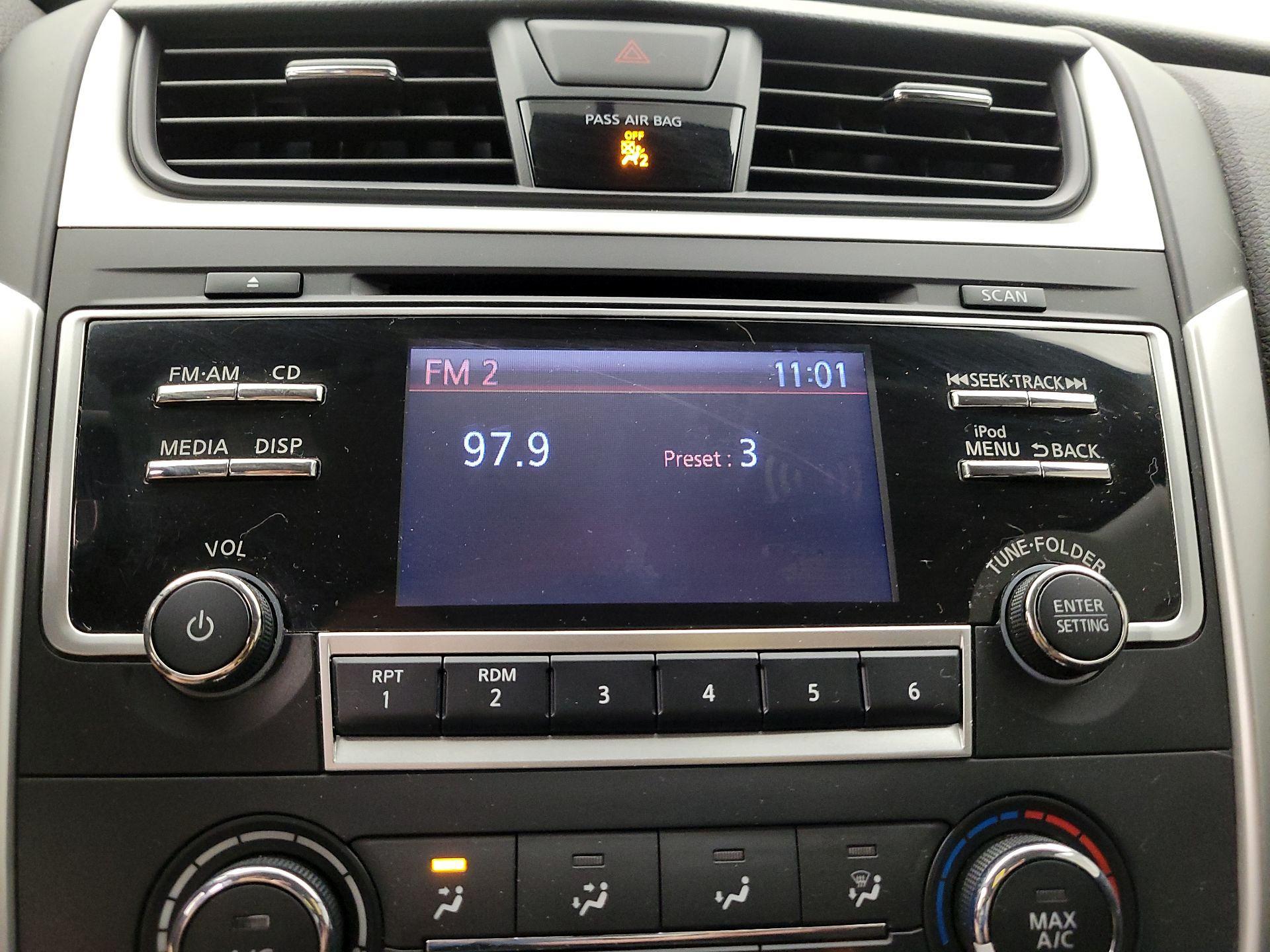 Thumbnail: 2018 Nissan Altima - 15