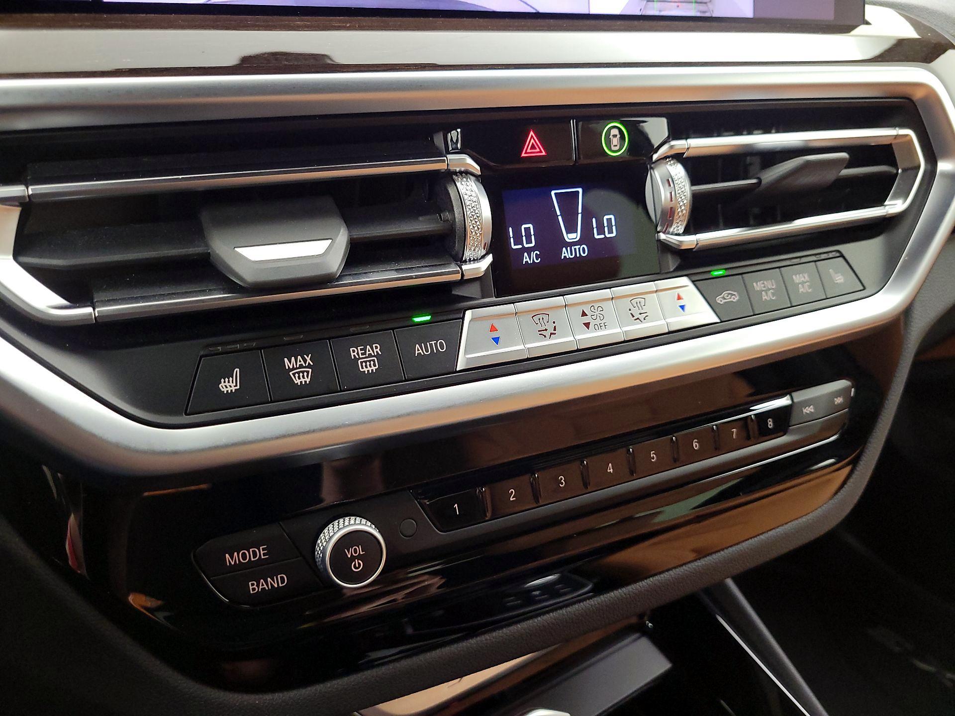 Thumbnail: 2024 BMW X3 - 14