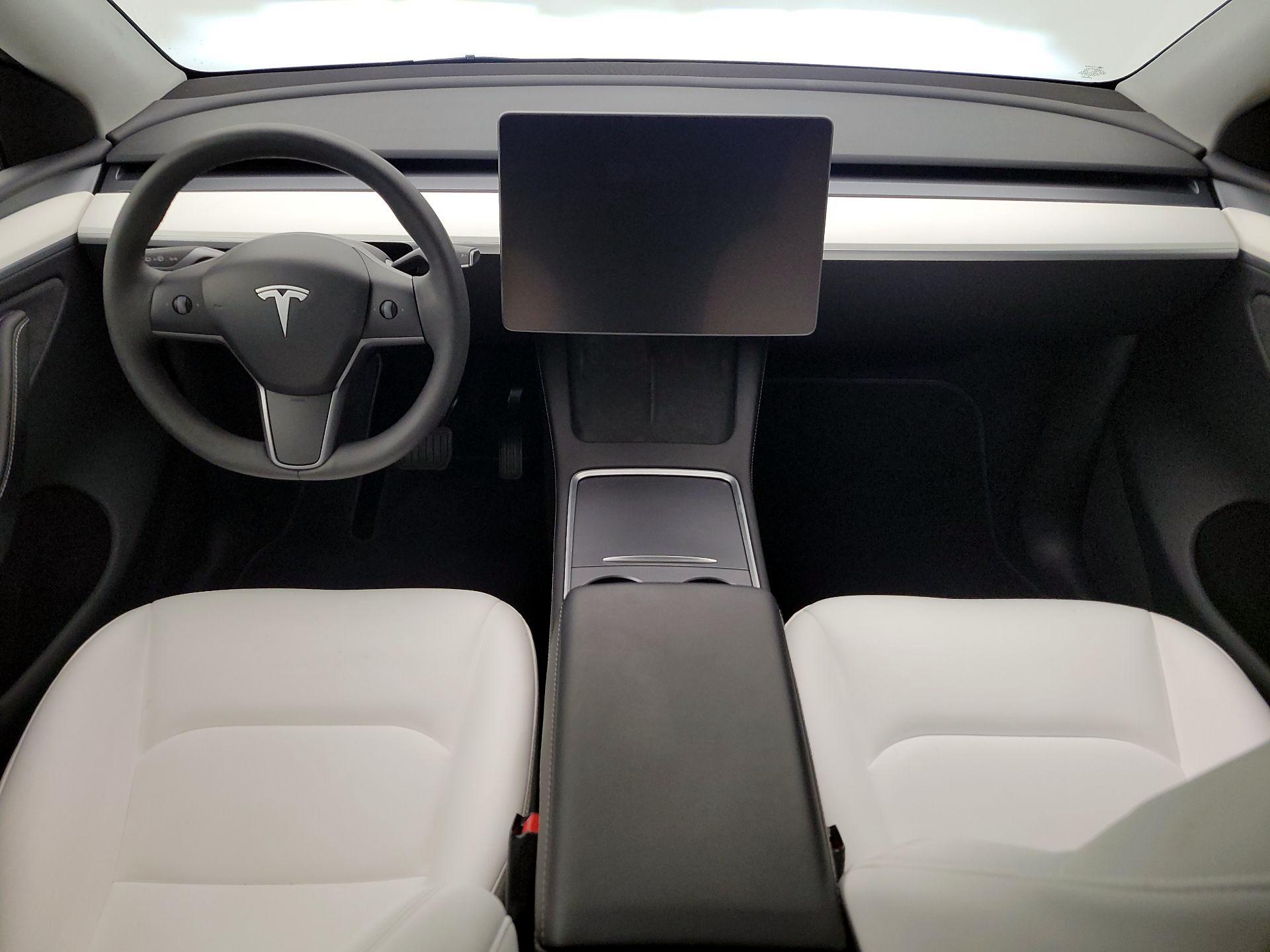 Thumbnail: 2024 Tesla Model Y - 9