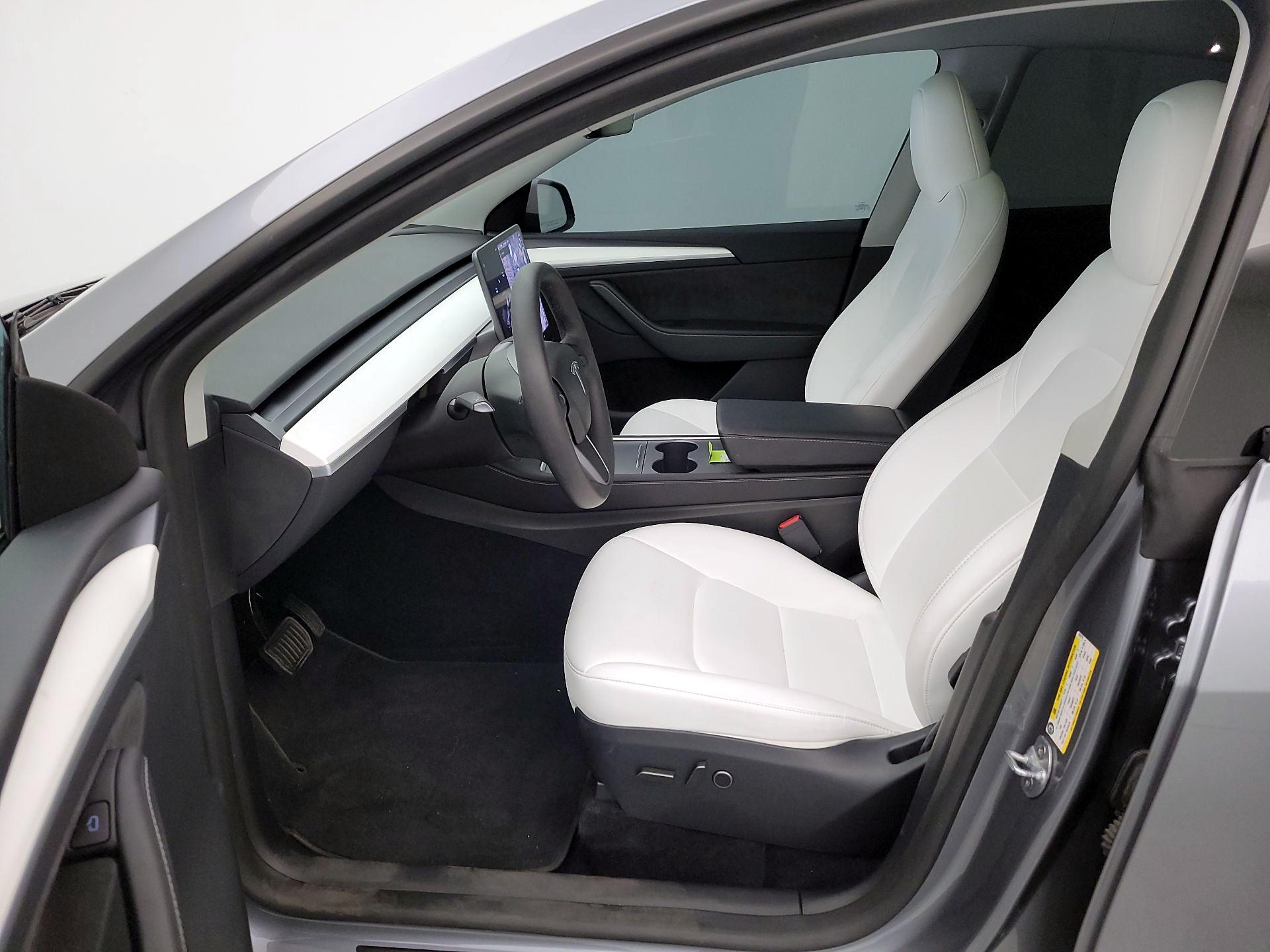 Thumbnail: 2024 Tesla Model Y - 11