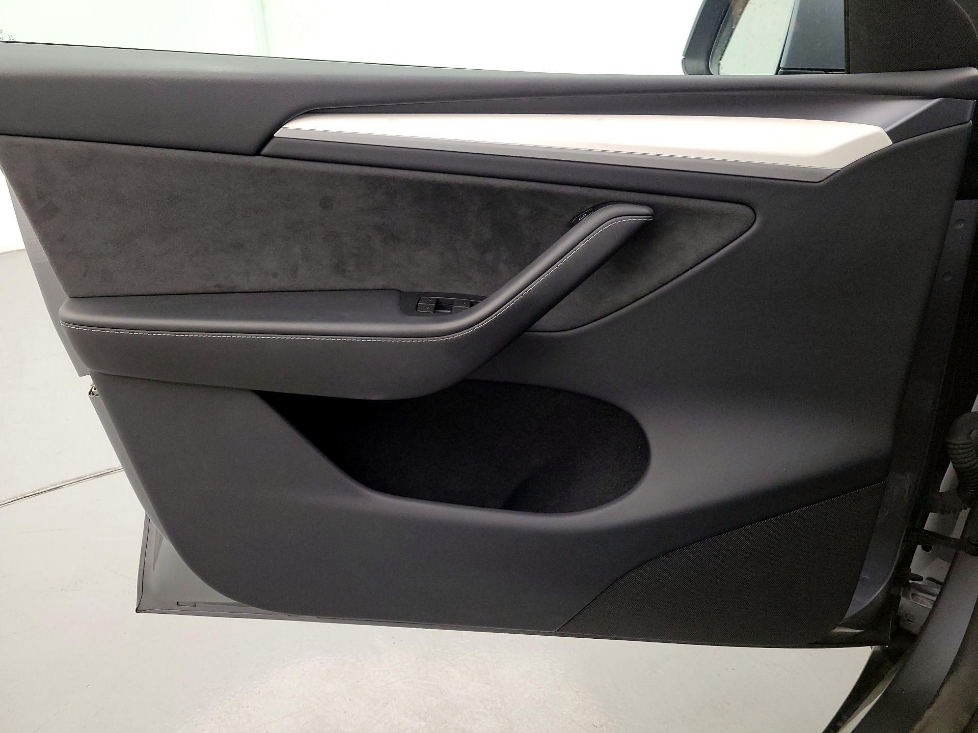Thumbnail: 2024 Tesla Model Y - 12
