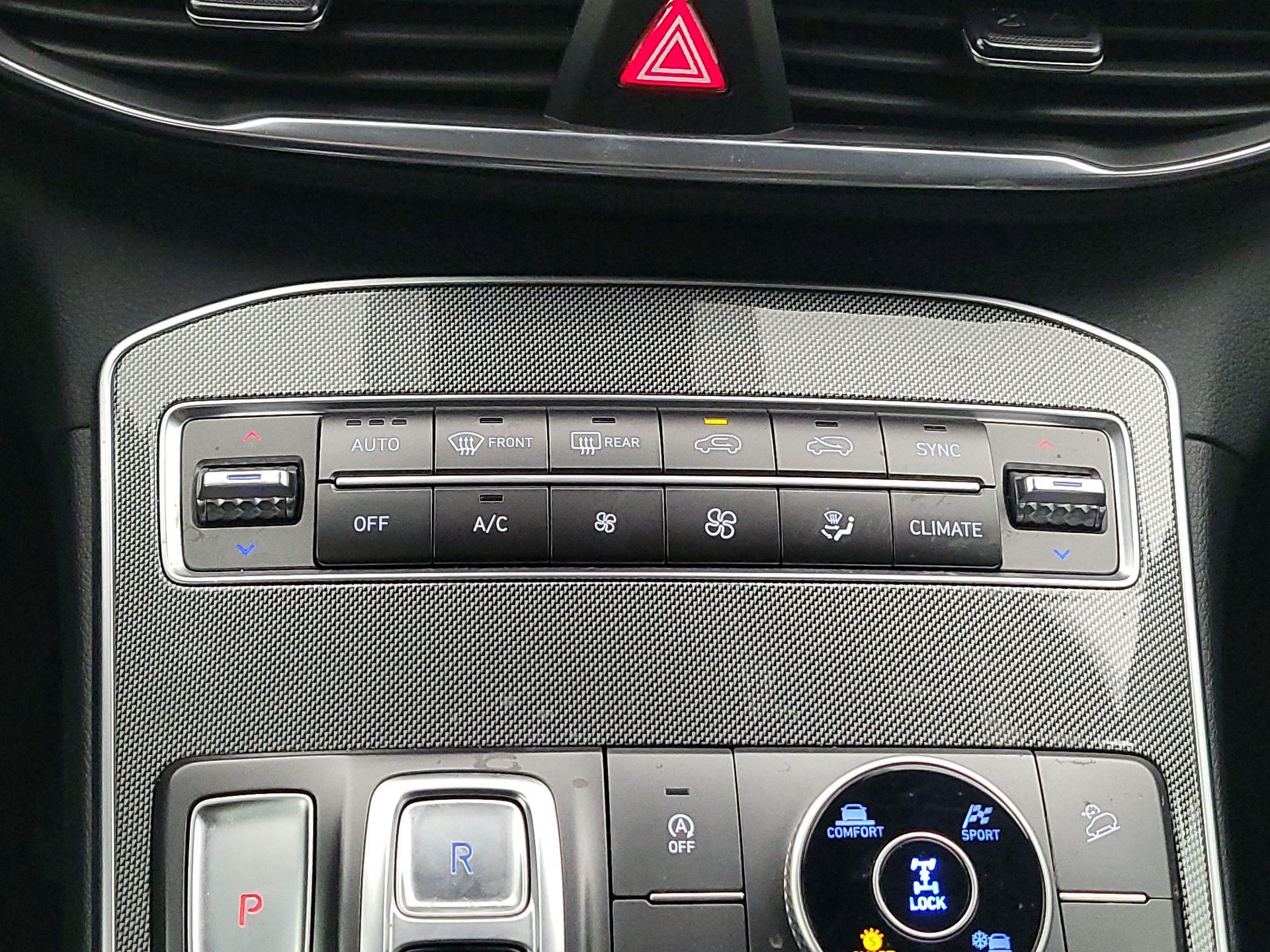 Thumbnail: 2022 Hyundai Santa Fe - 16