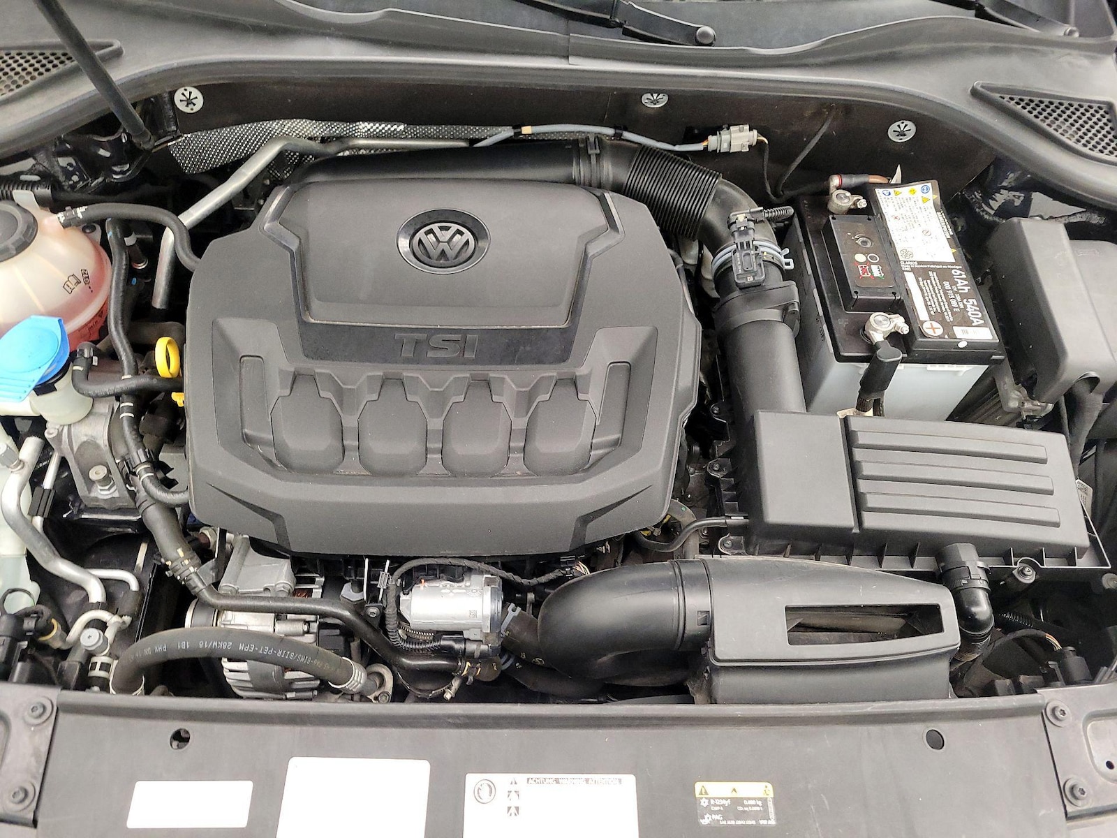 2019 Volkswagen Passat Wolfsburg Edition - Photo 23