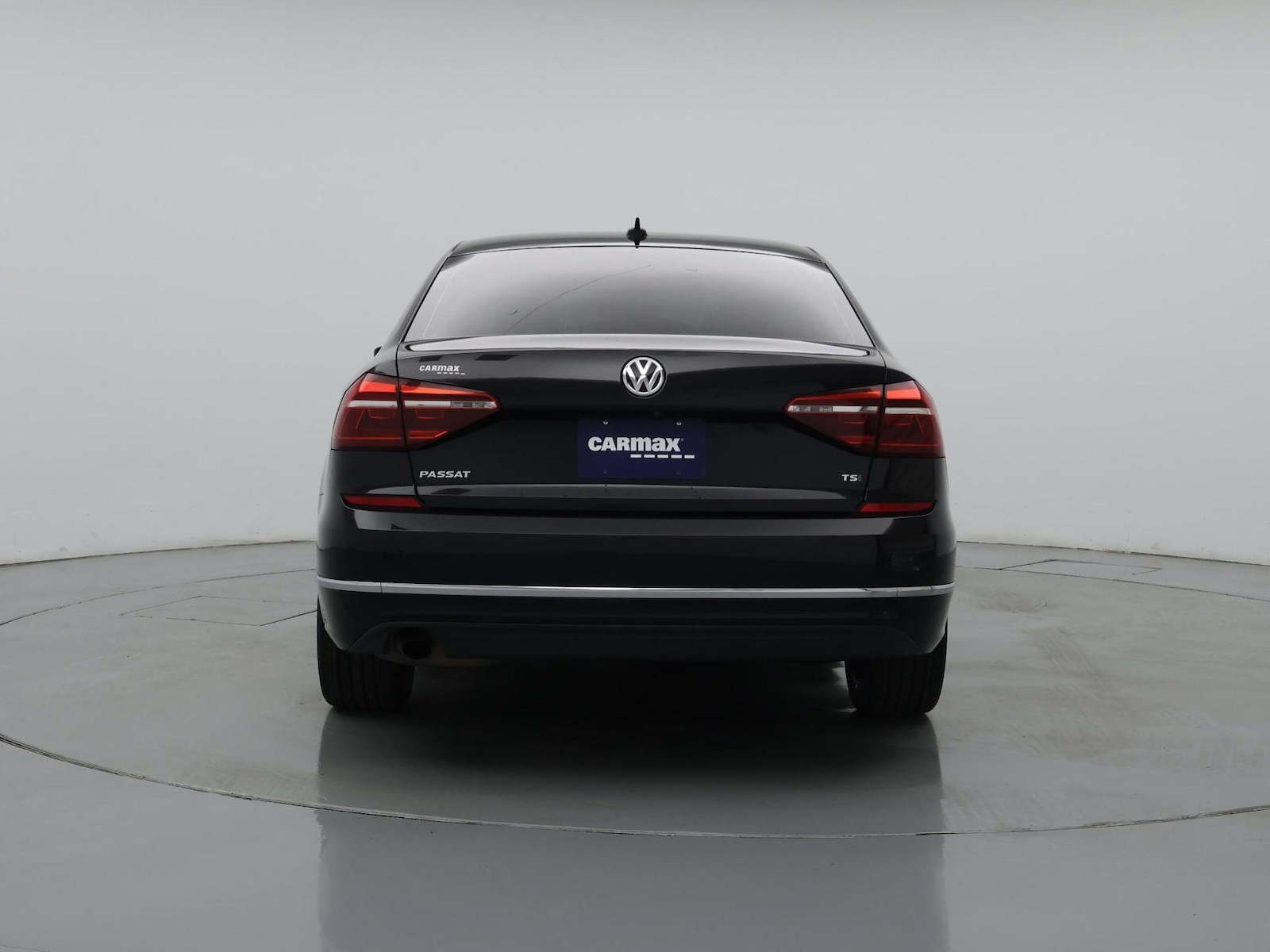 2019 Volkswagen Passat Wolfsburg Edition - Photo 7