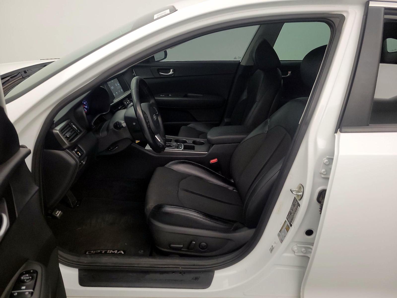 2018 Kia Optima S - Photo 12