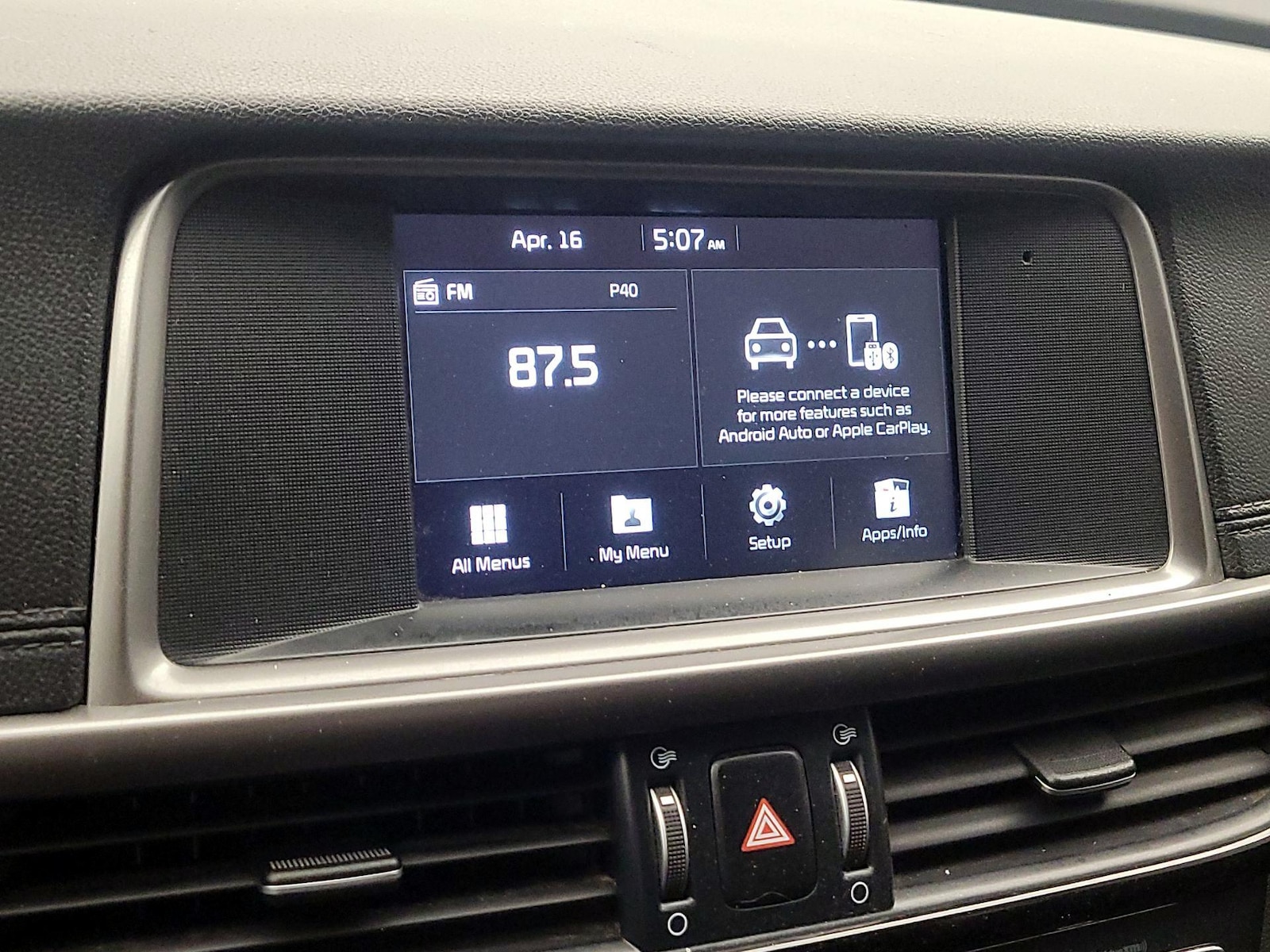 2018 Kia Optima S - Photo 16