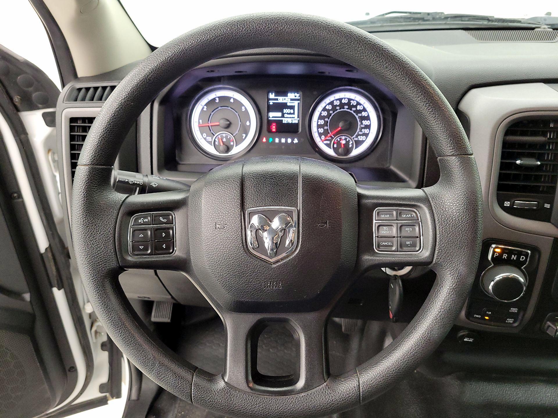 Thumbnail: 2021 RAM 1500 Classic - 10