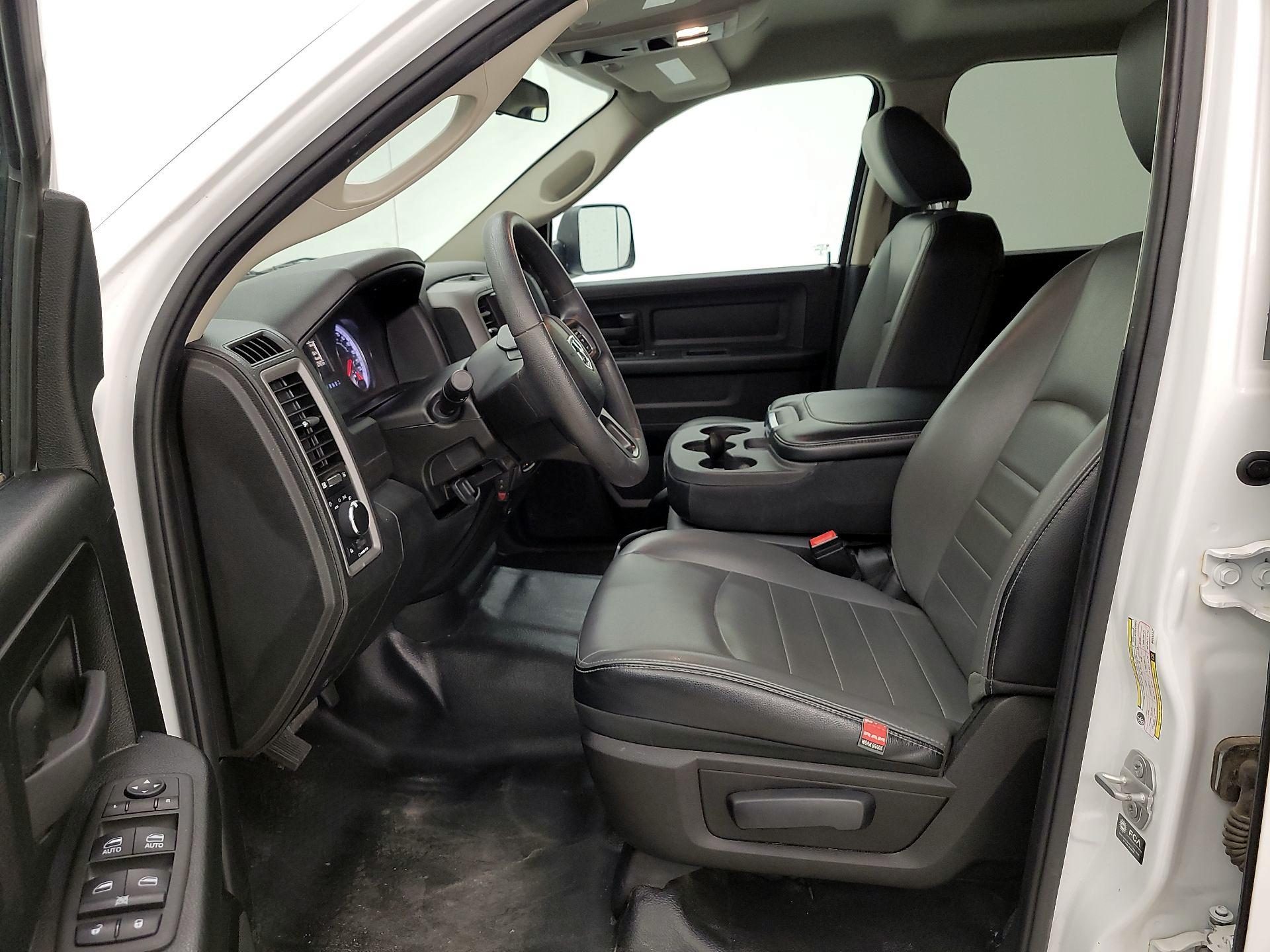 Thumbnail: 2021 RAM 1500 Classic - 11