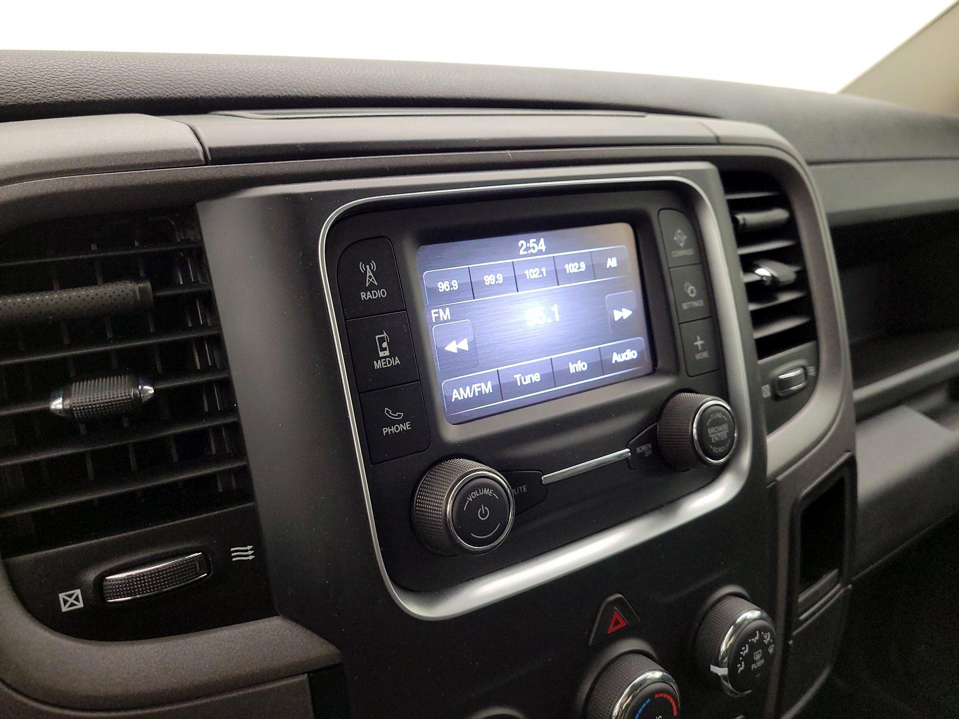 Thumbnail: 2021 RAM 1500 Classic - 13