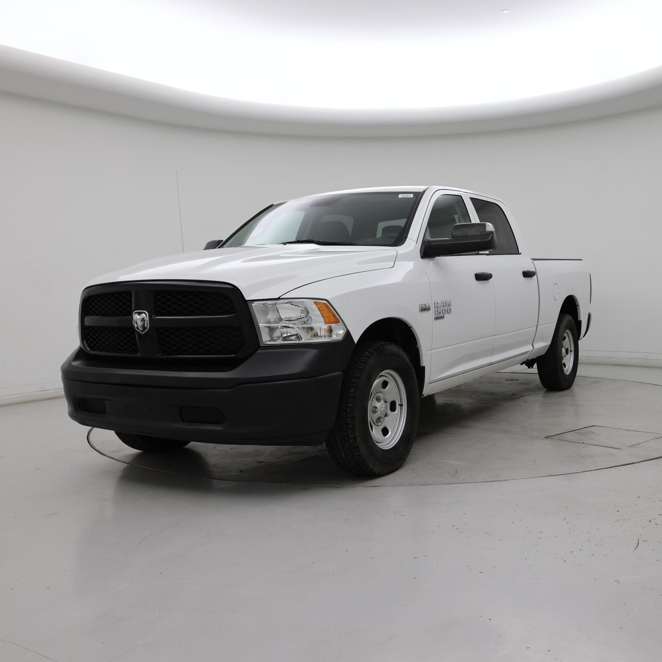 Thumbnail: 2021 RAM 1500 Classic - 4