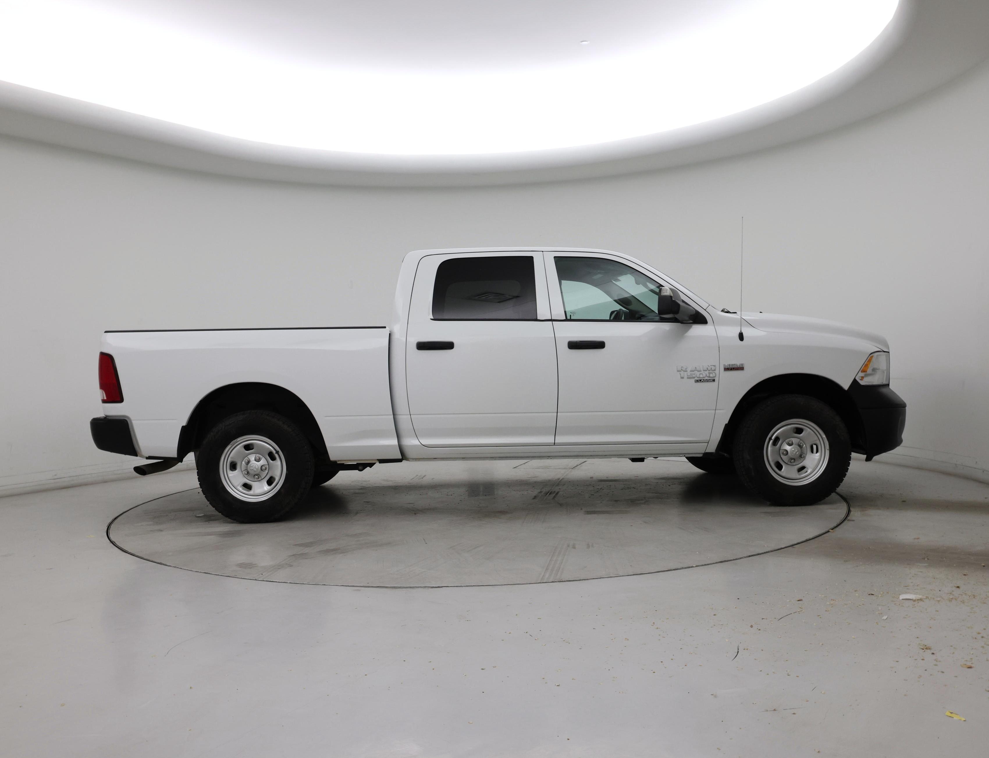 Thumbnail: 2021 RAM 1500 Classic - 7