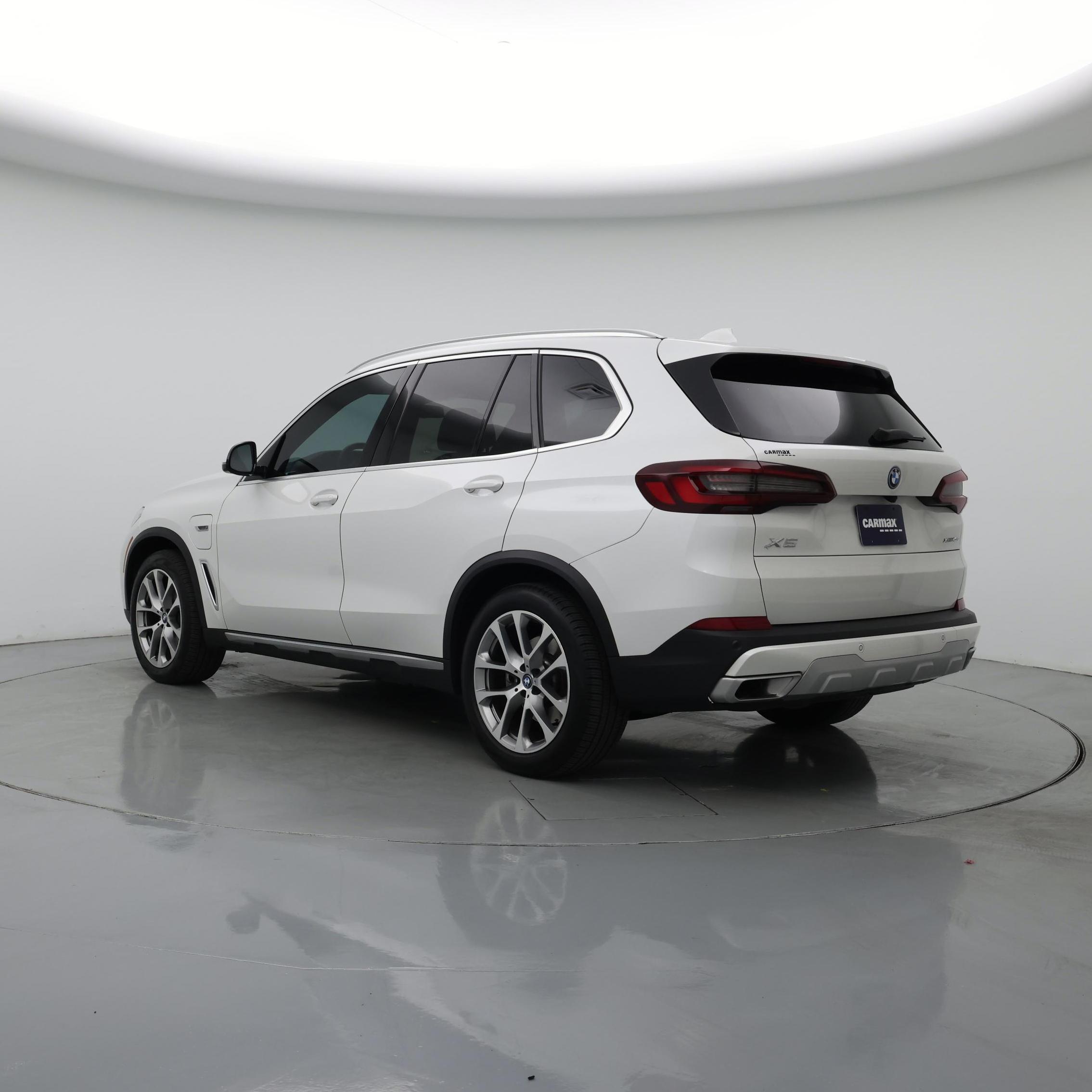 Thumbnail: 2023 BMW X5 - 2