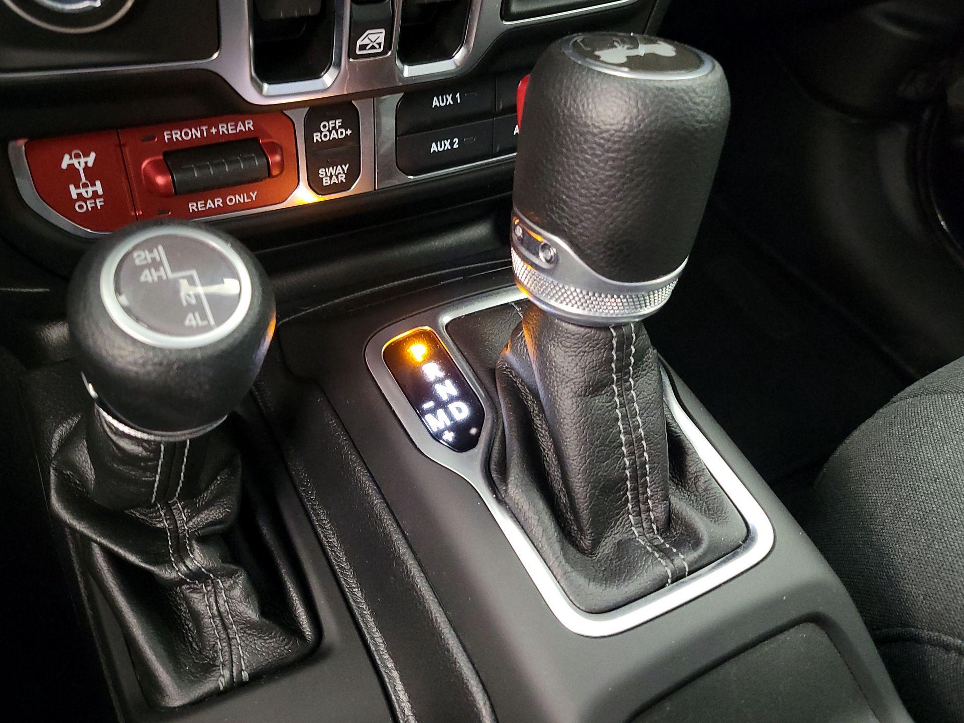 Thumbnail: 2024 Jeep Wrangler - 17