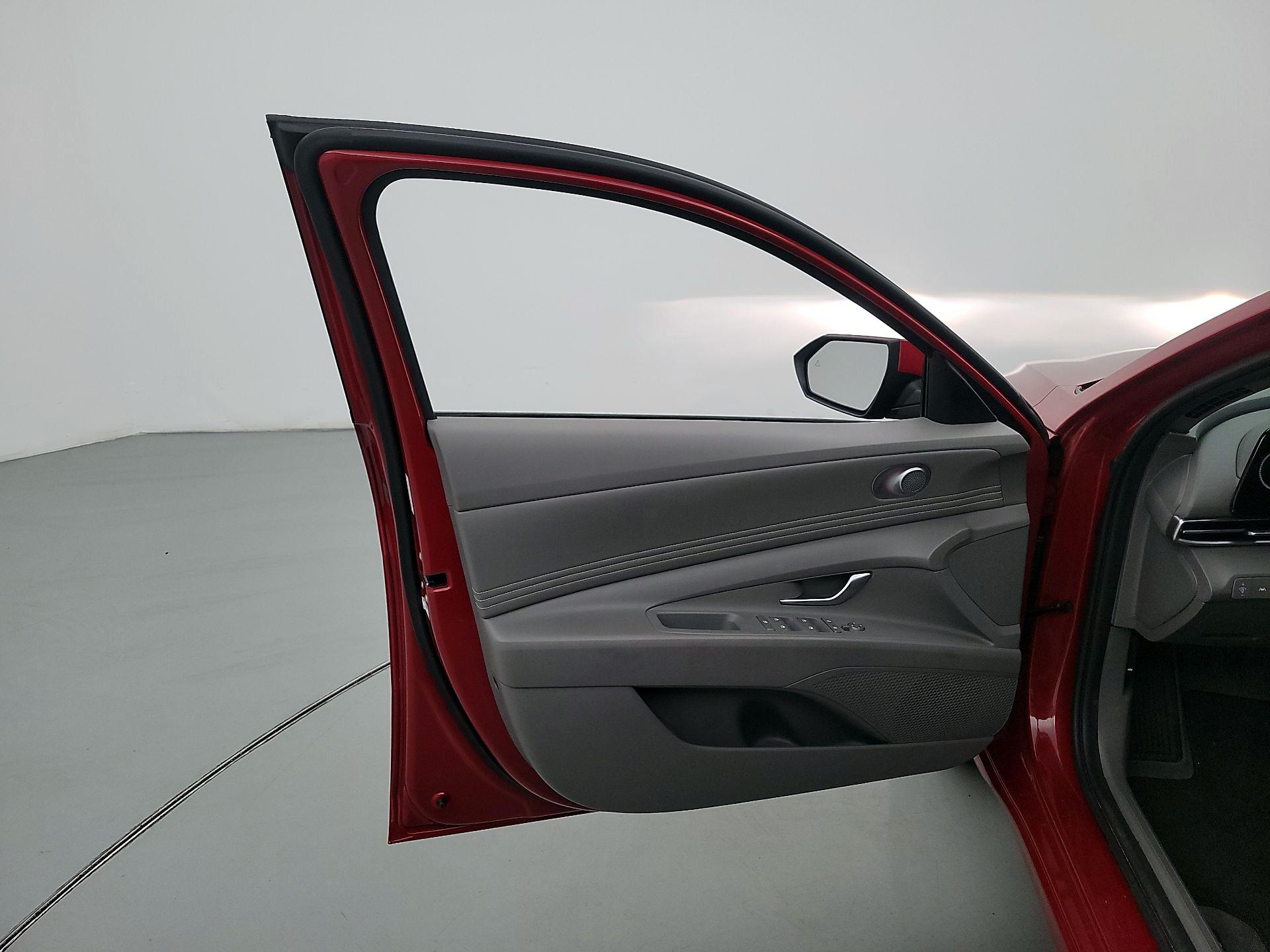 Thumbnail: 2023 Hyundai Elantra - 12