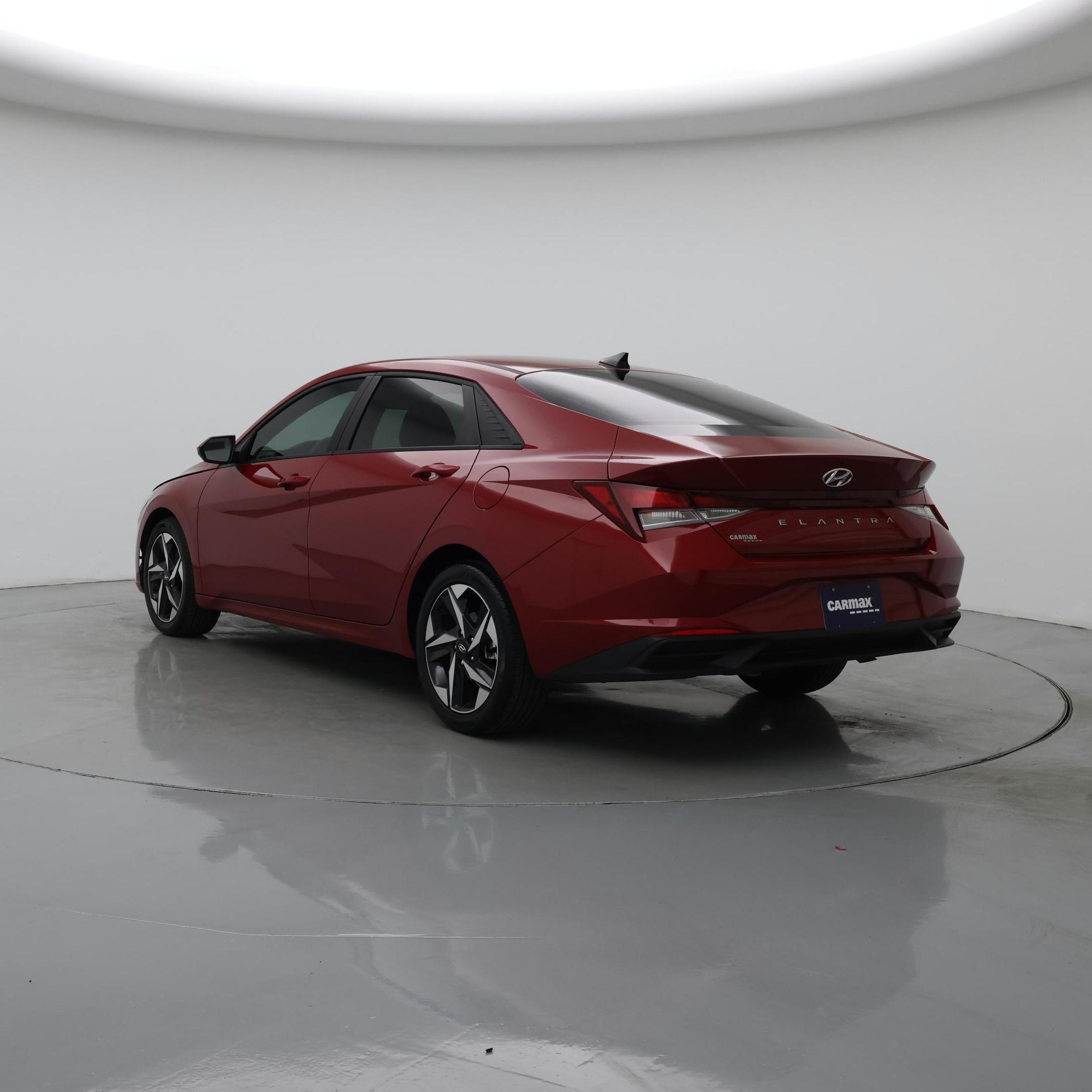 Thumbnail: 2023 Hyundai Elantra - 2
