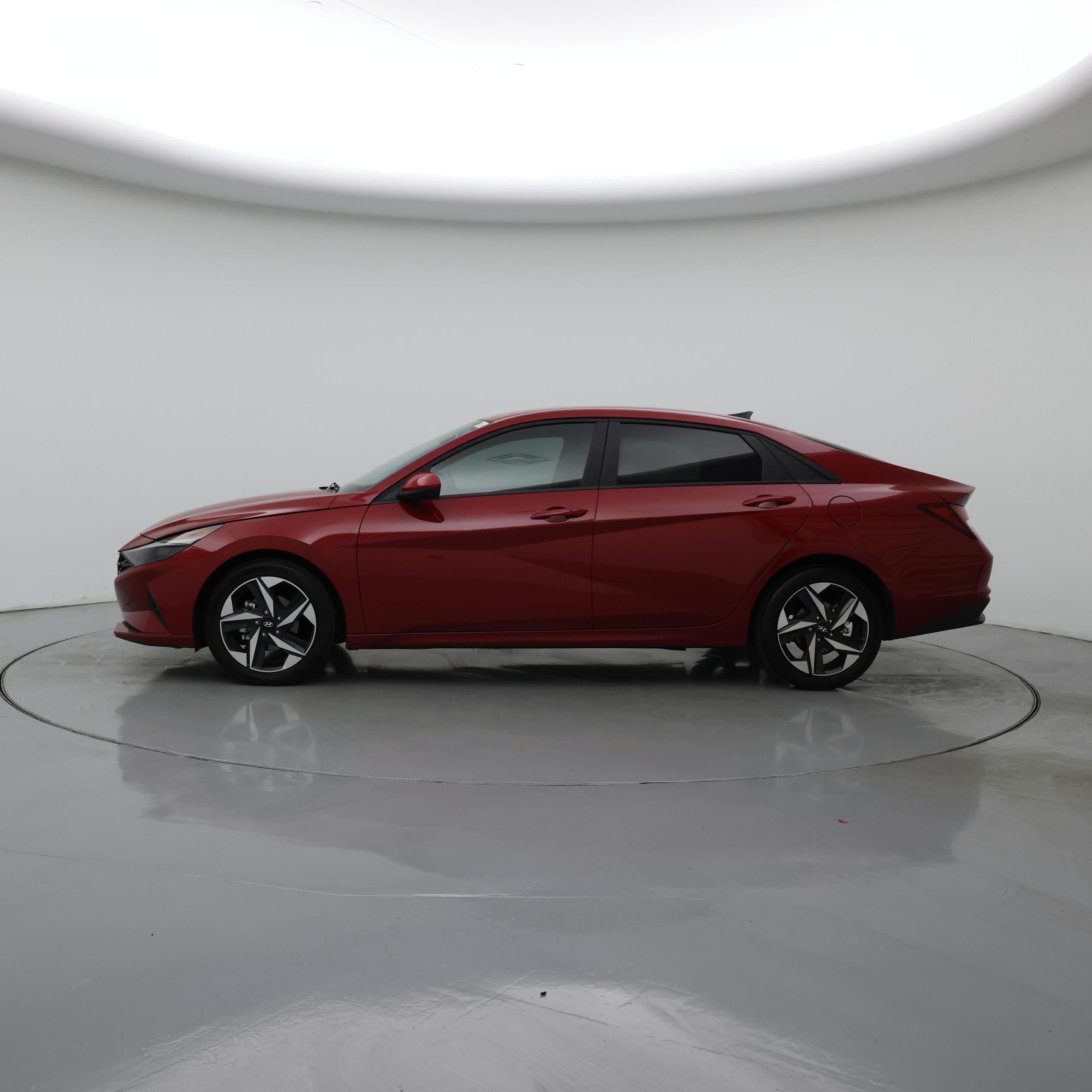 Thumbnail: 2023 Hyundai Elantra - 3