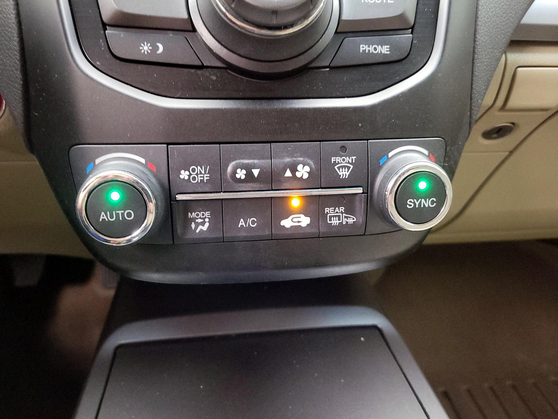 Thumbnail: 2015 Acura RDX - 17