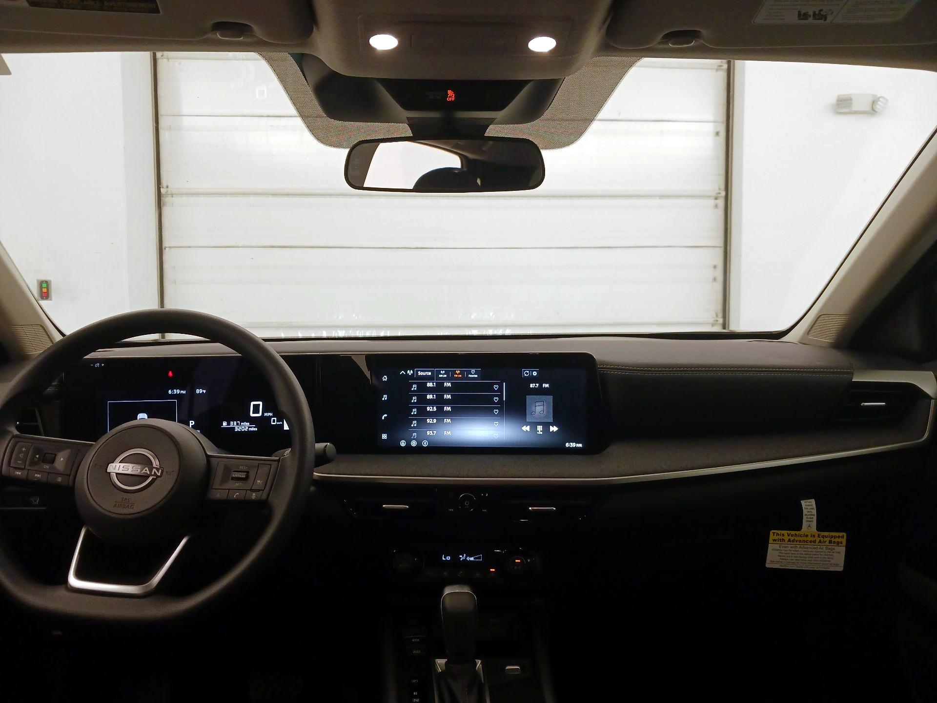 Thumbnail: 2026 Nissan Kicks - 9