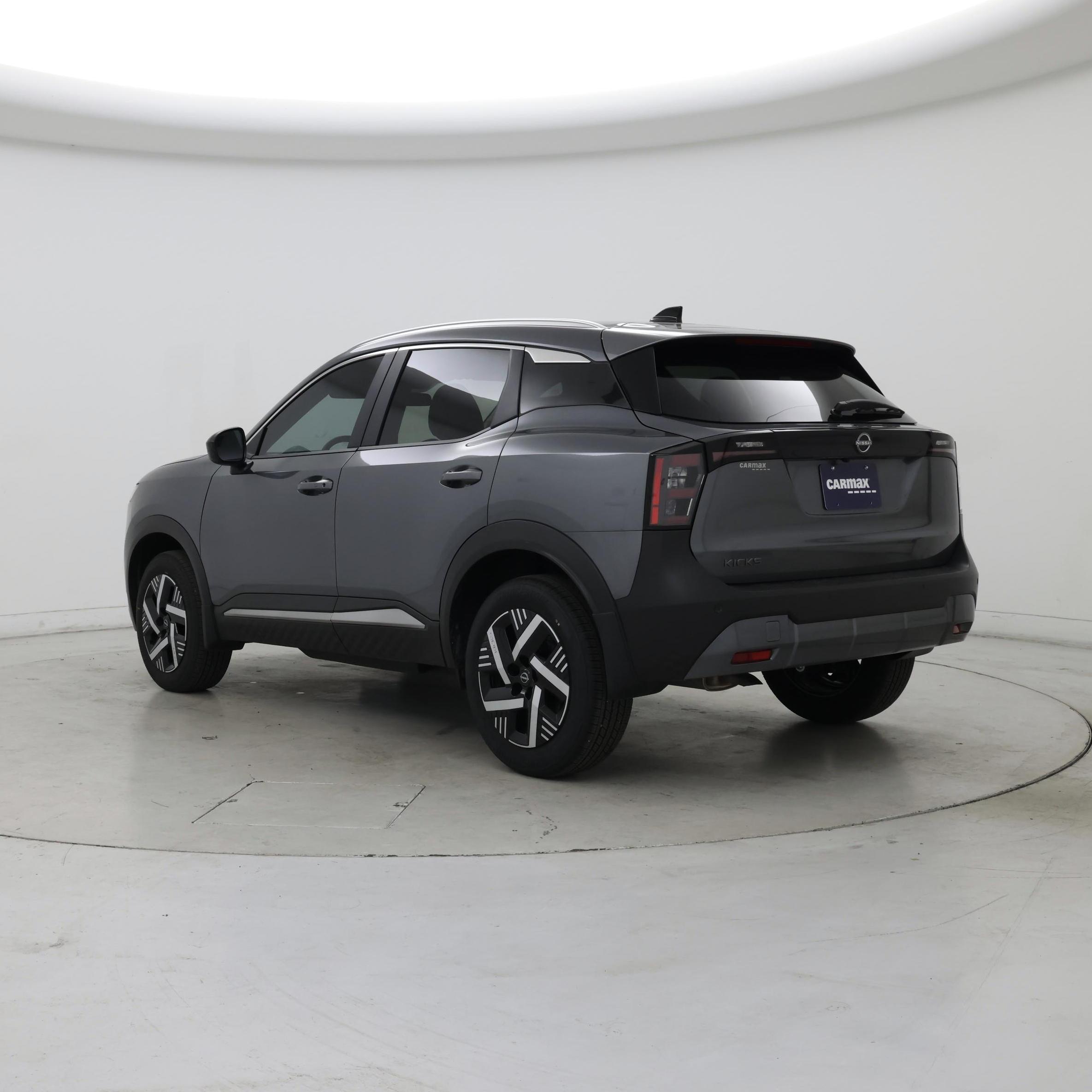 Thumbnail: 2026 Nissan Kicks - 2