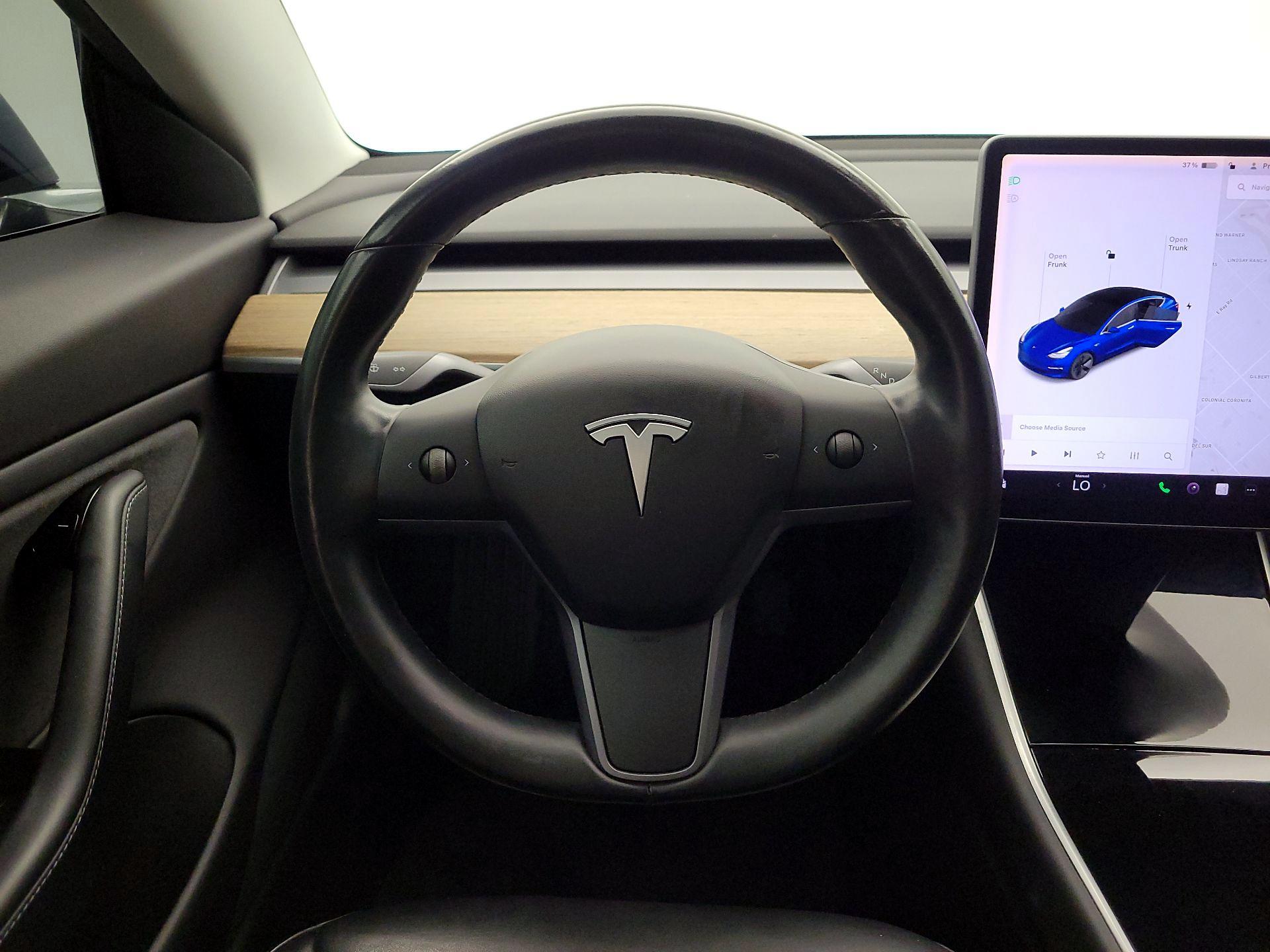 Thumbnail: 2019 Tesla Model 3 - 10