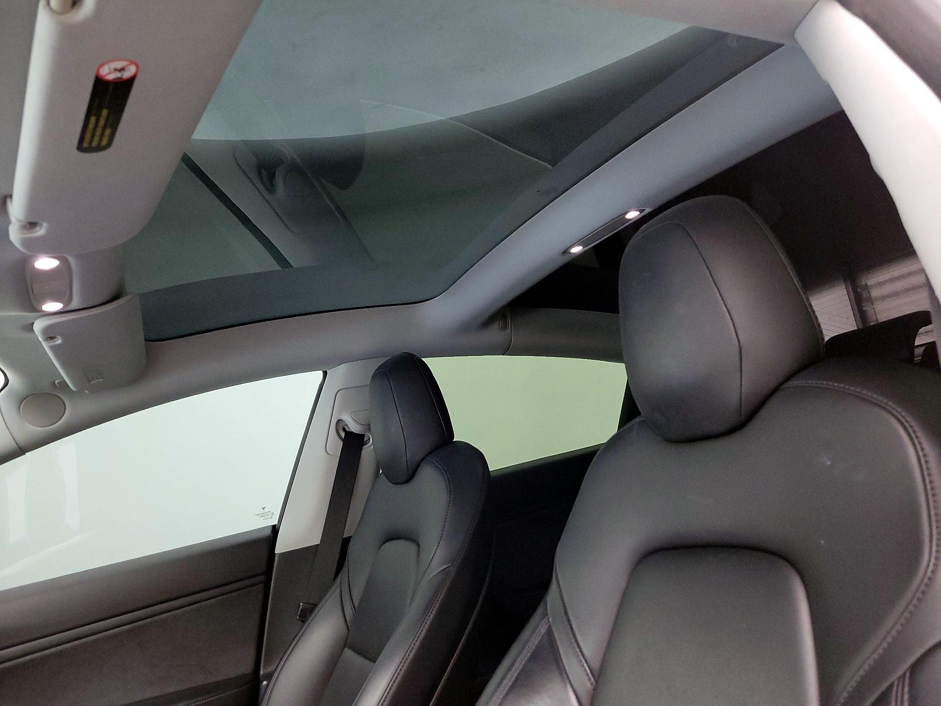 Thumbnail: 2019 Tesla Model 3 - 18