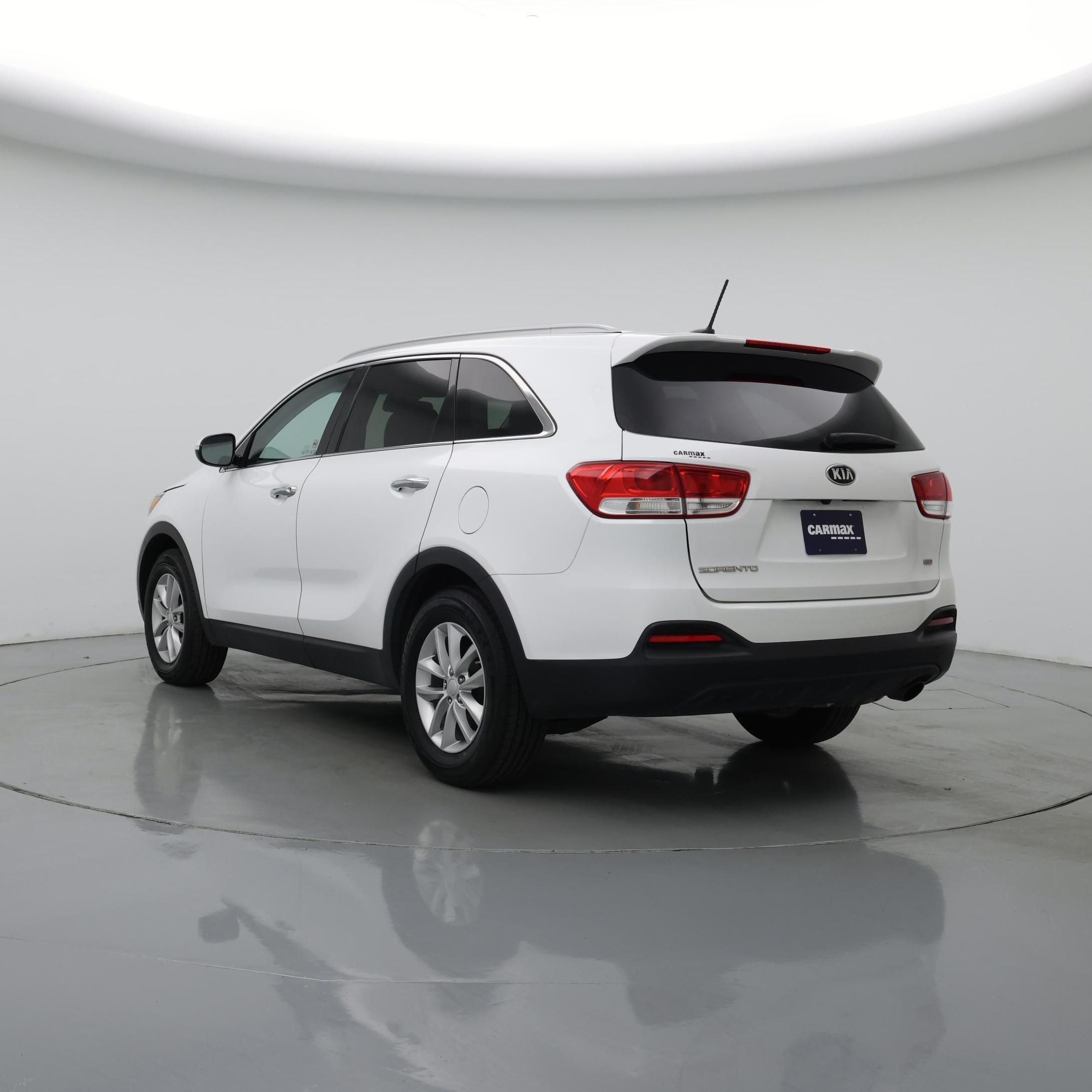 Thumbnail: 2017 Kia Sorento - 2